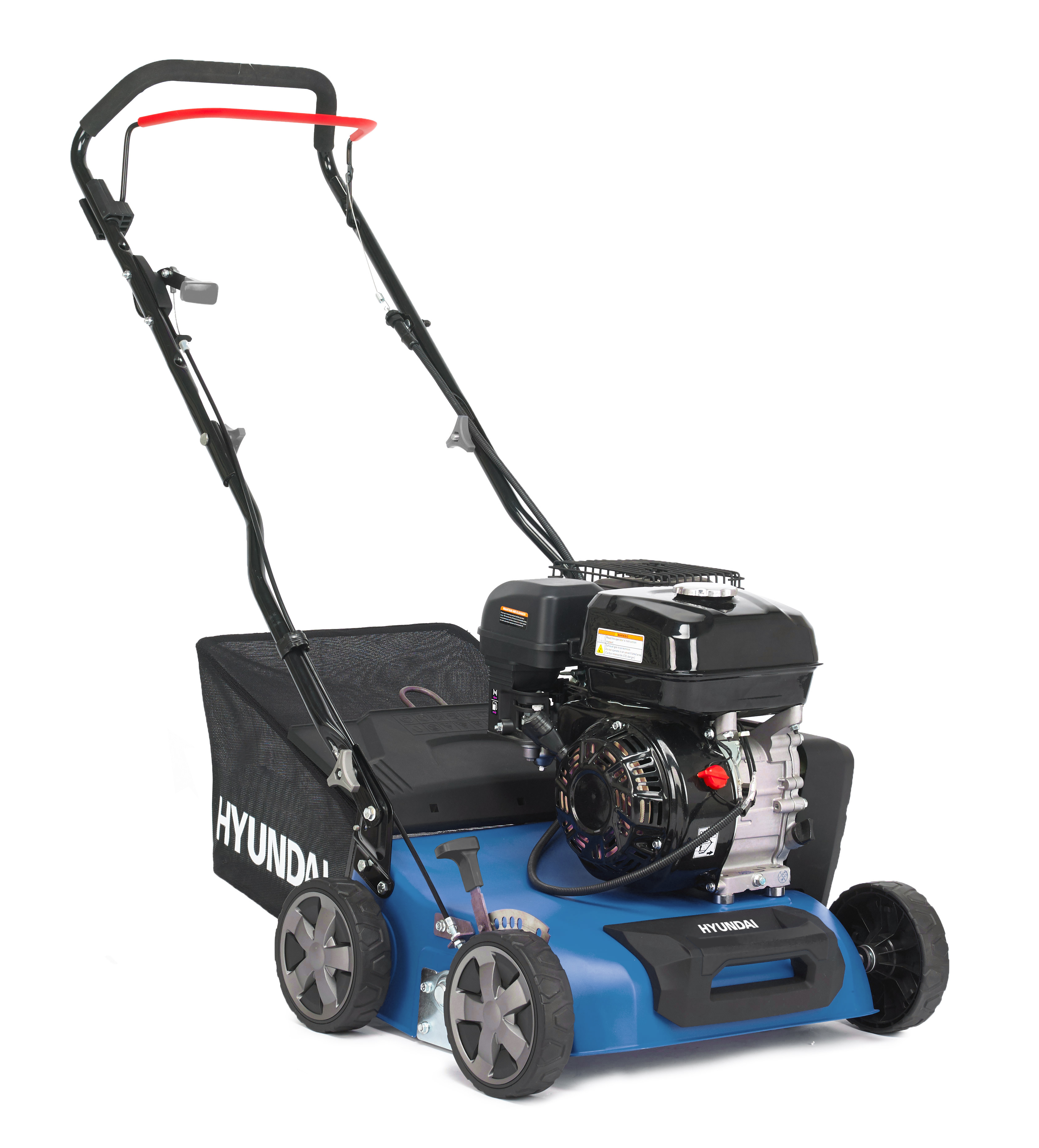 Ein blauer Hyundai-Rasenmäher mit schwarzem Motor und Grasfangsack.