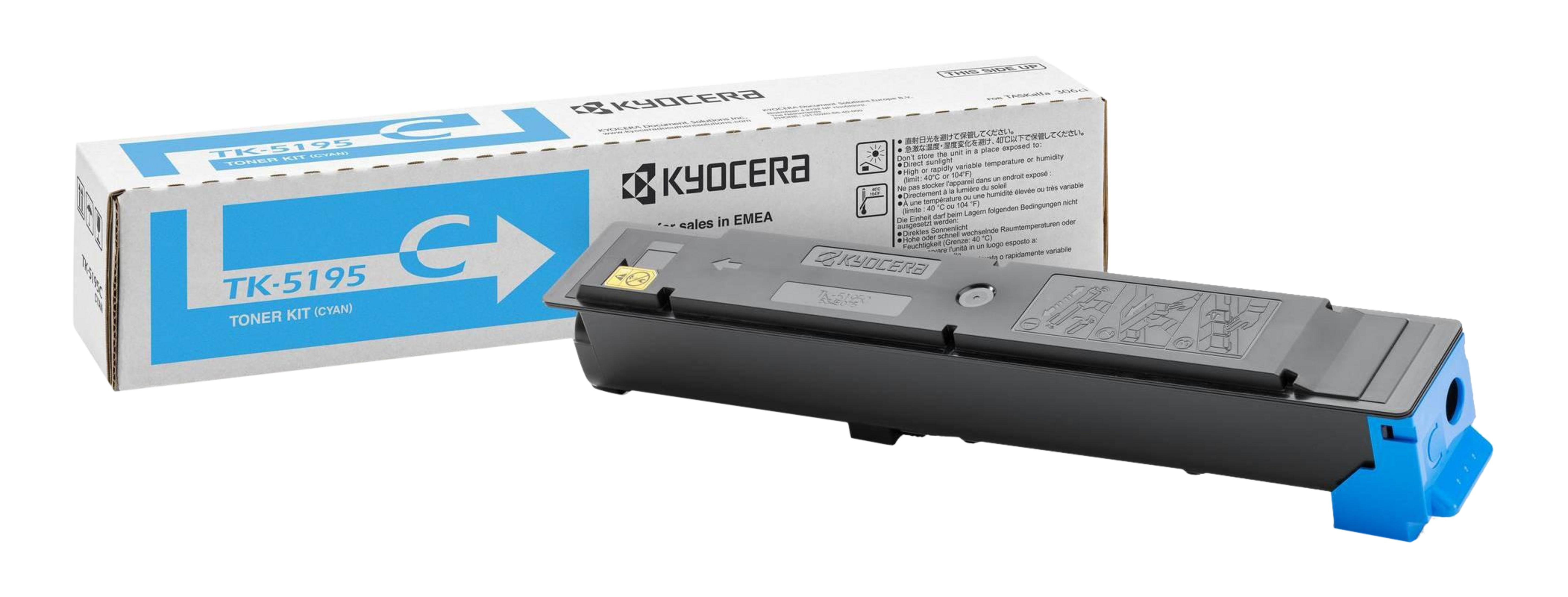 Une boîte de kit toner cyan Kyocera TK-5195 et une cartouche de toner.