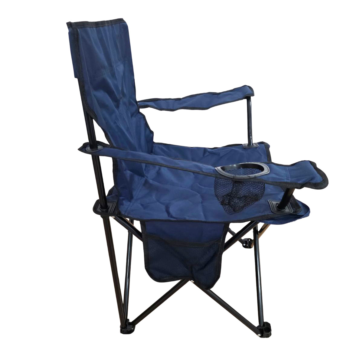 Una silla de camping plegable azul marino con portavasos.