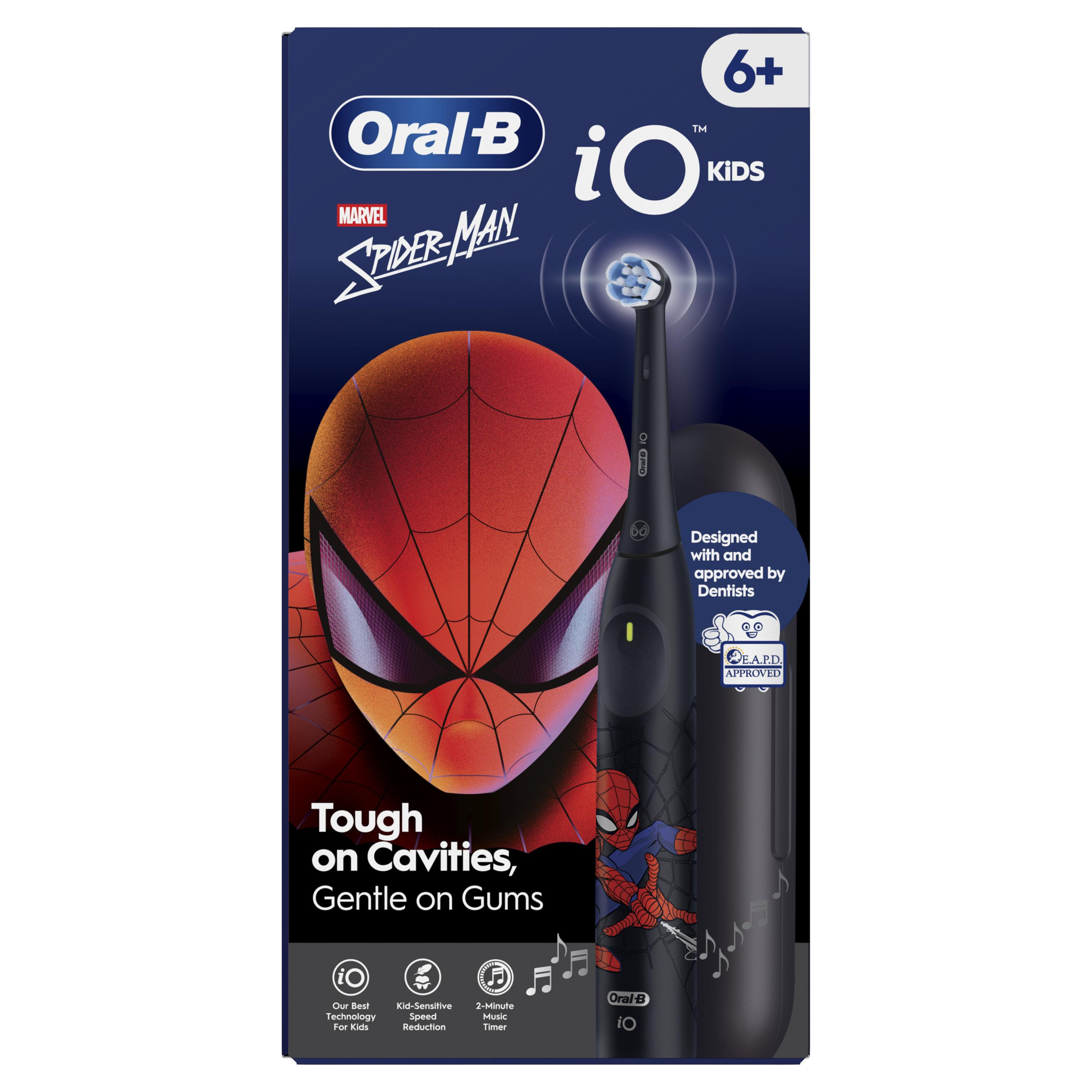 Spiderman tasarımlı Oral-B iO Kids elektrikli diş fırçası.