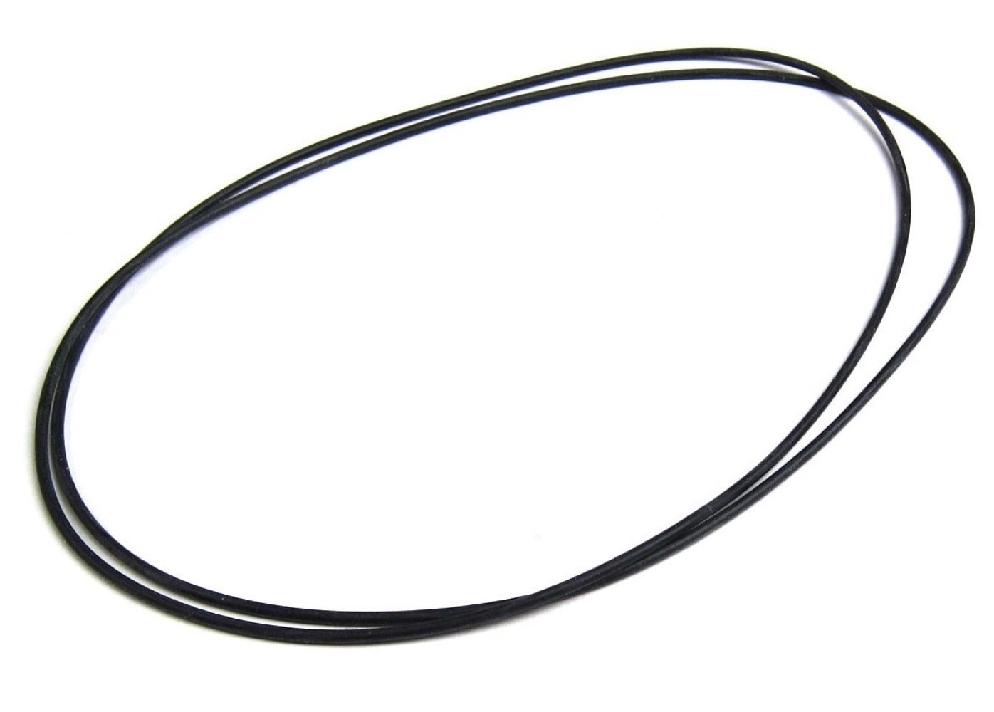 Czarny pasek gumowy na białym tle, tworzący owalny kształt.