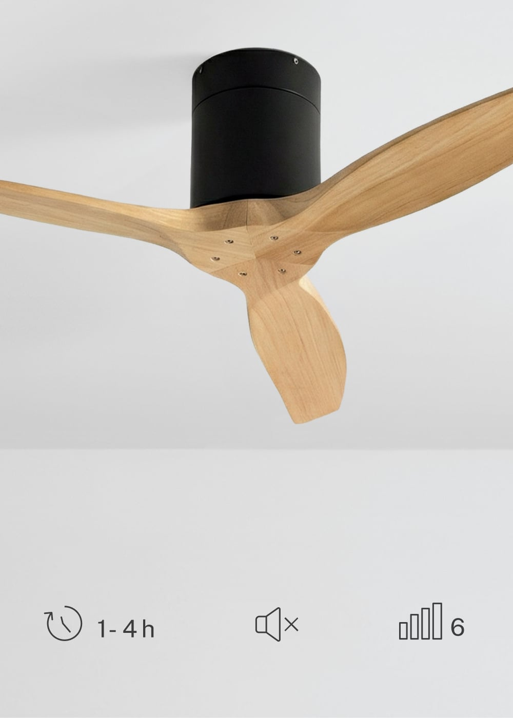 Ventilador de techo moderno con tres aspas de madera y motor negro. Iconos de temporizador, volumen y nivel 6.