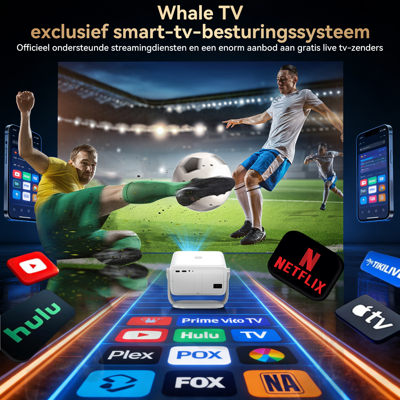 Projector toont voetballers en streaminglogo's. Voetbalveld op de achtergrond.