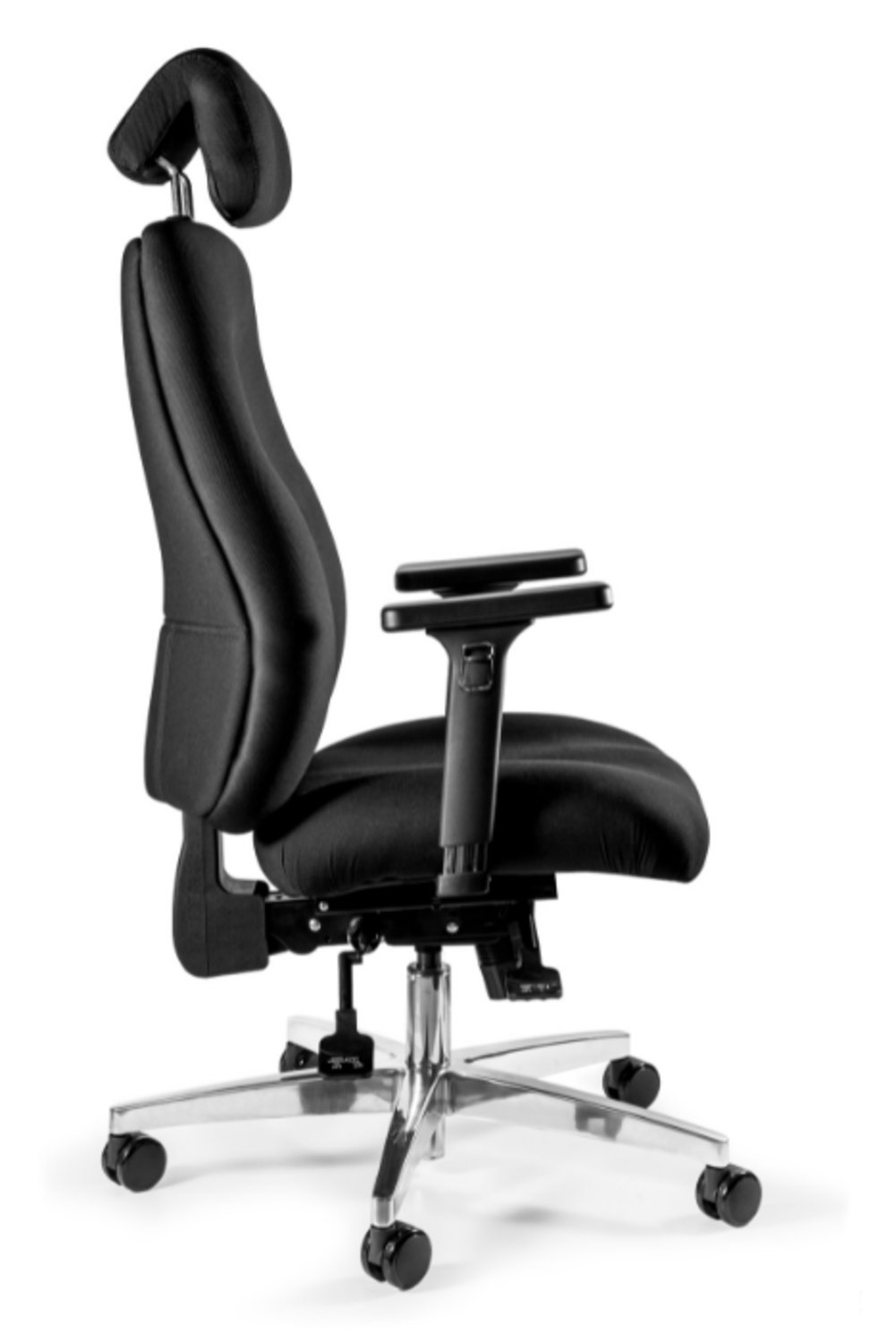 Czarny ergonomiczny fotel biurowy z zagłówkiem i podłokietnikami.