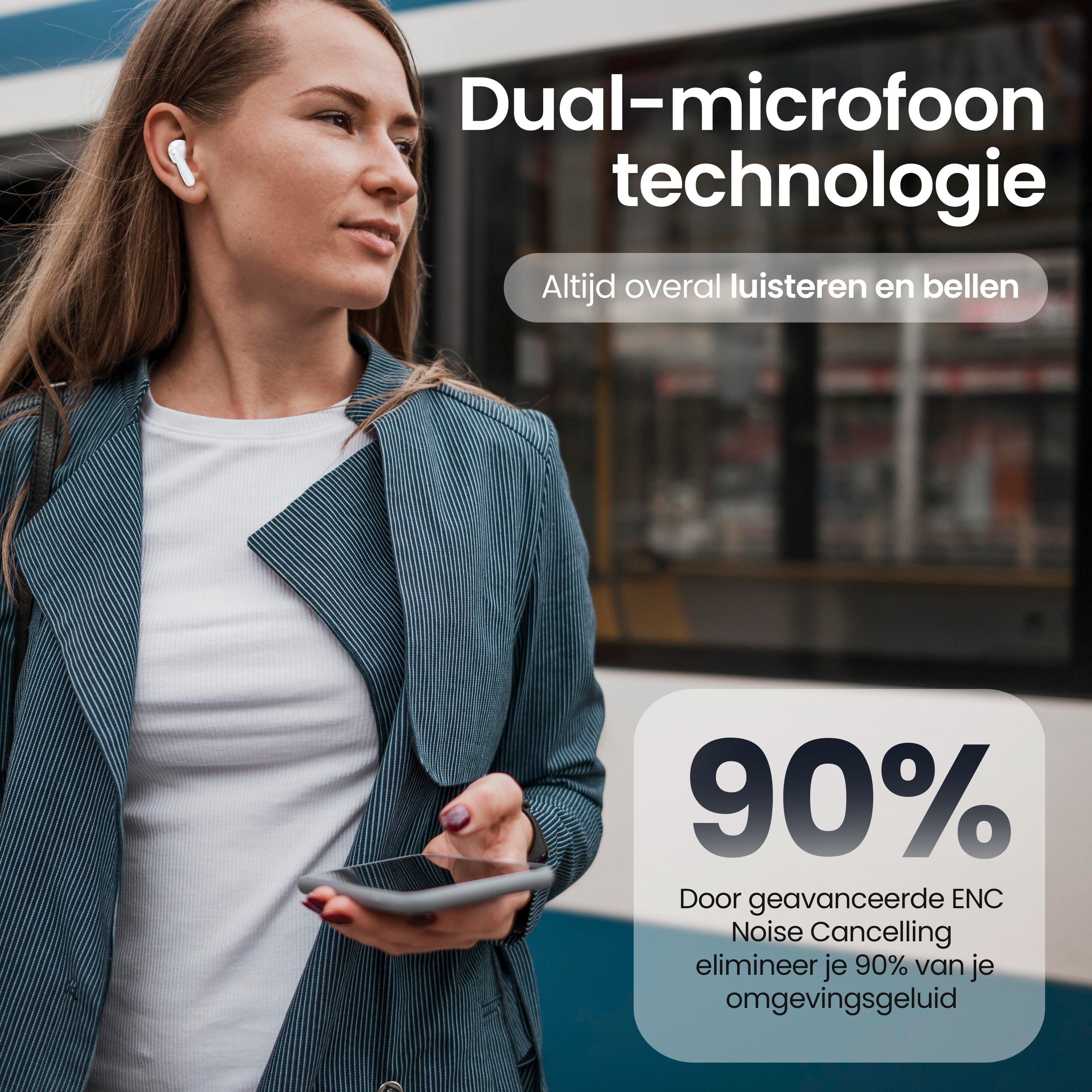 Vrouw met oordopjes en telefoon, "dual-microfoon technologie", 90% ruisonderdrukking.