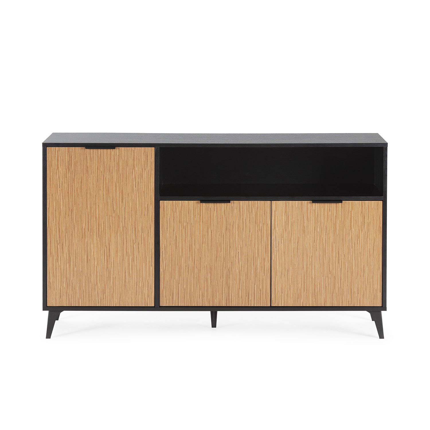 Gabinete negro con puertas de madera y estante abierto. Sobre patas delgadas.