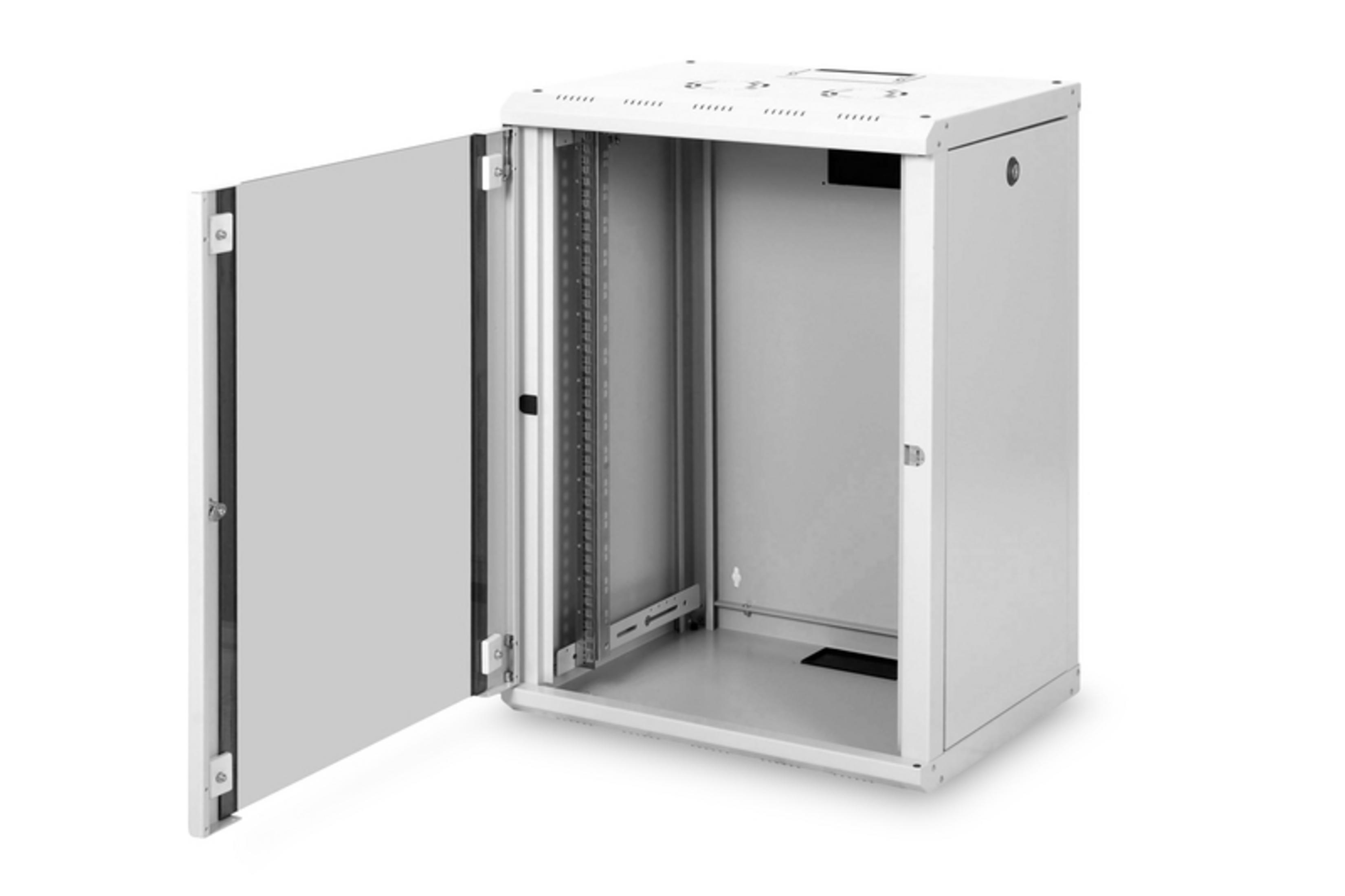 Un rack server bianco vuoto con la porta aperta, che mostra le guide.