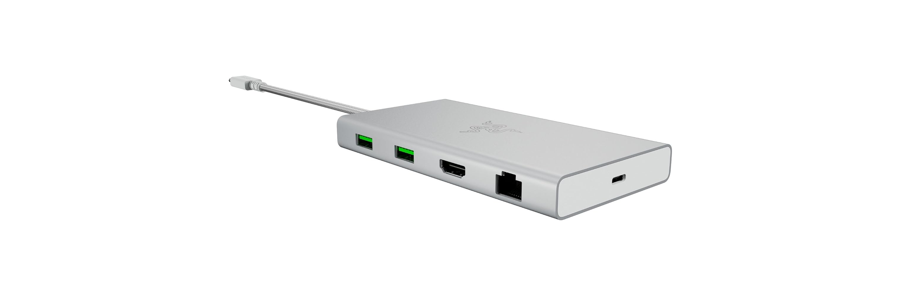 Een zilveren Razer-hub met USB-, HDMI- en Ethernet-poorten.