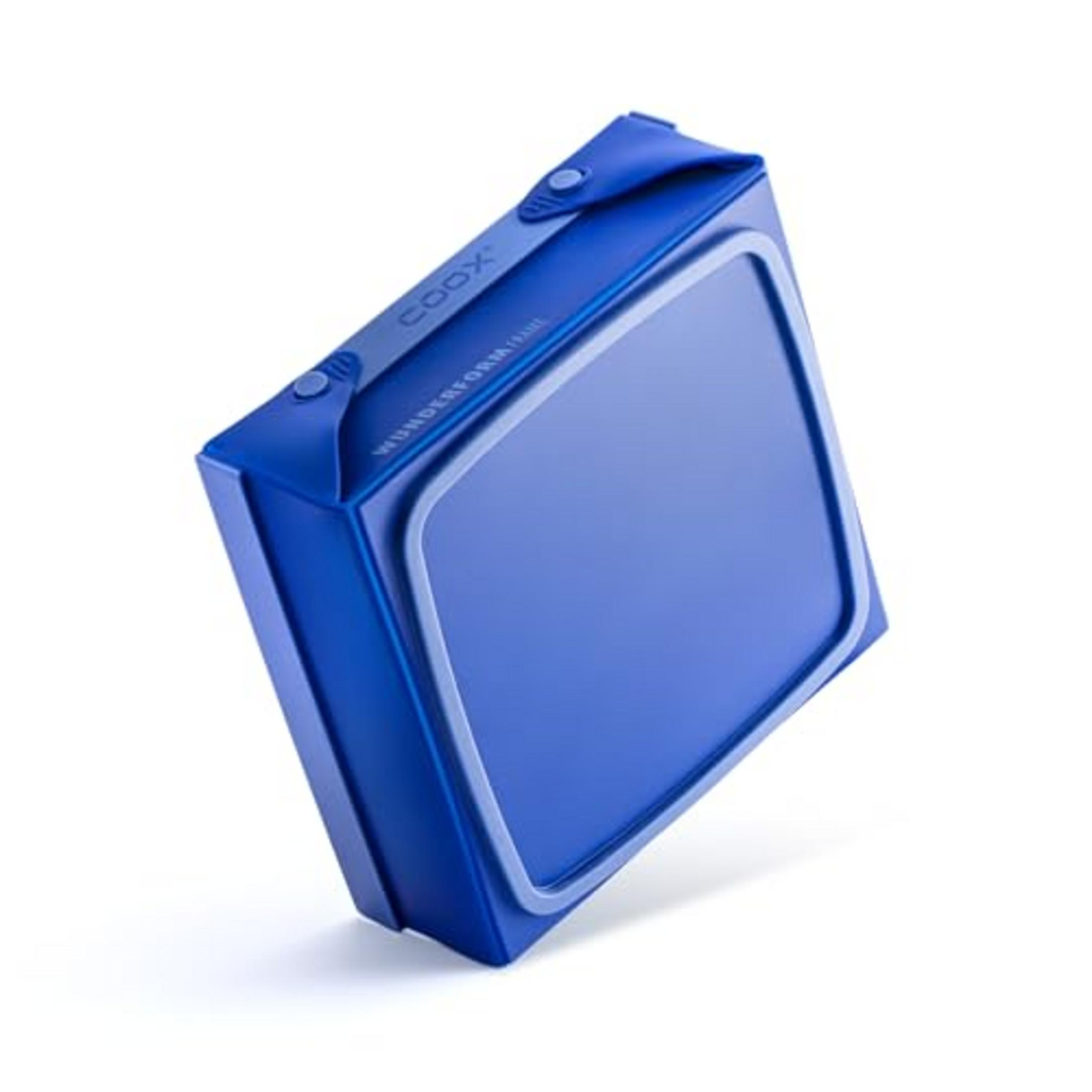 Ein blauer Behälter mit dem Namen "COO" und 