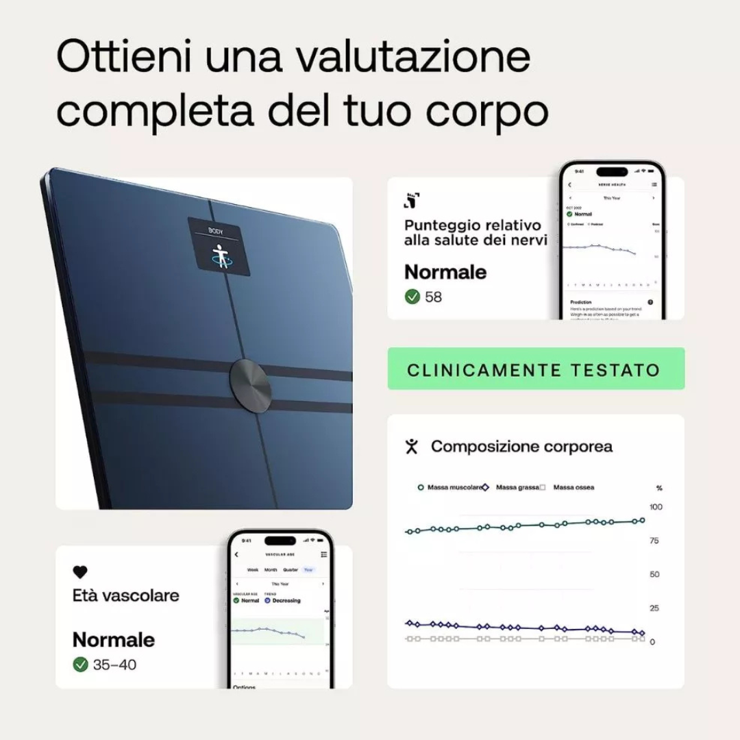 Una bilancia di composizione corporea scura accanto a schermi di smartphone con dati sanitari.