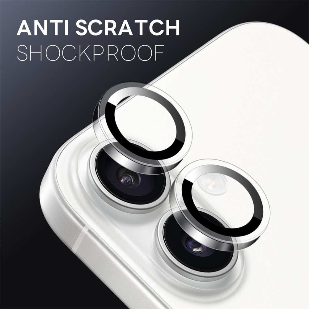 Gros plan des détails de l'appareil photo du smartphone avec lentilles de protection.