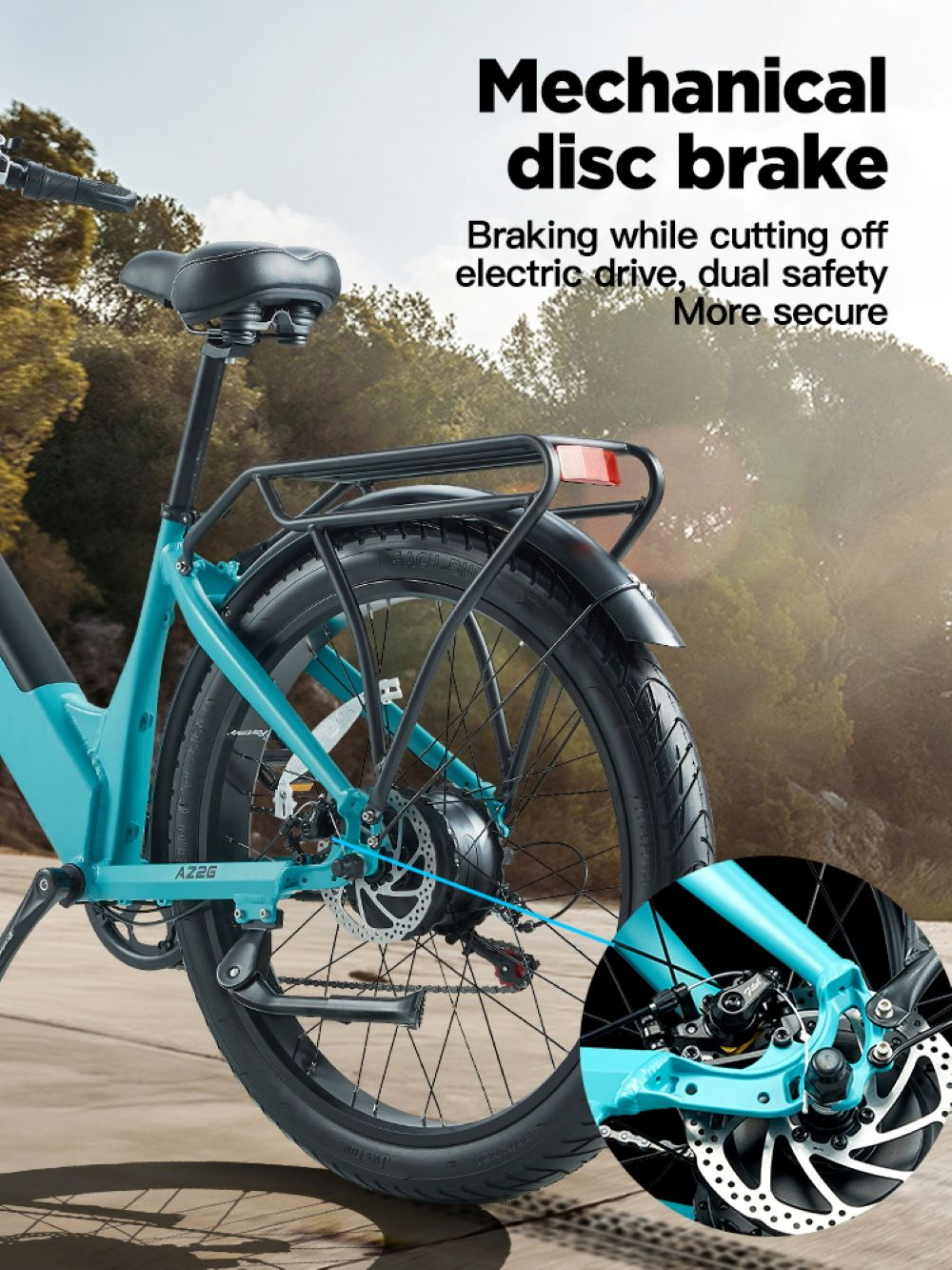 Bicicleta turquesa con freno de disco mecánico y portaequipajes trasero, al aire libre.