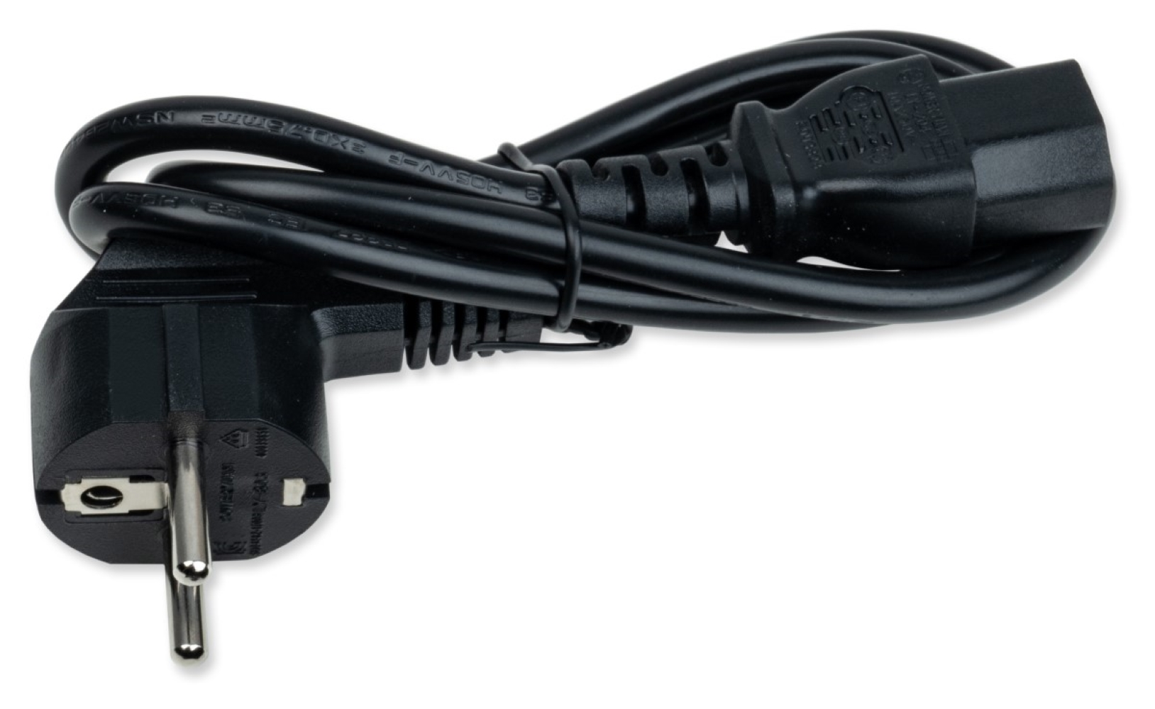 Czarny kabel zasilający z wtyczką EU i złączem C13 na białym tle.