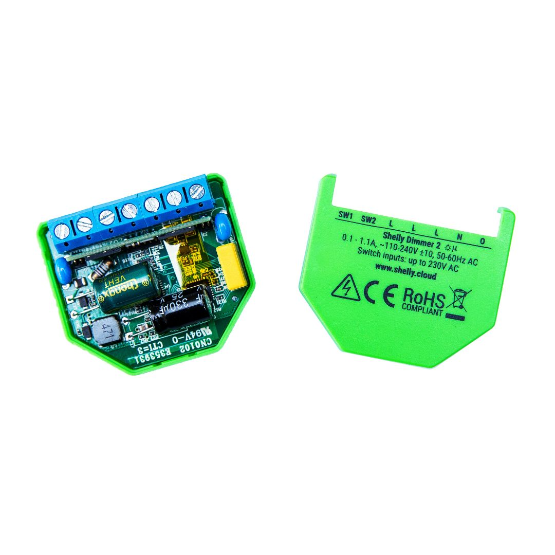 Un modulo Shelly Dimmer 2 verde con terminali ed etichettatura blu.