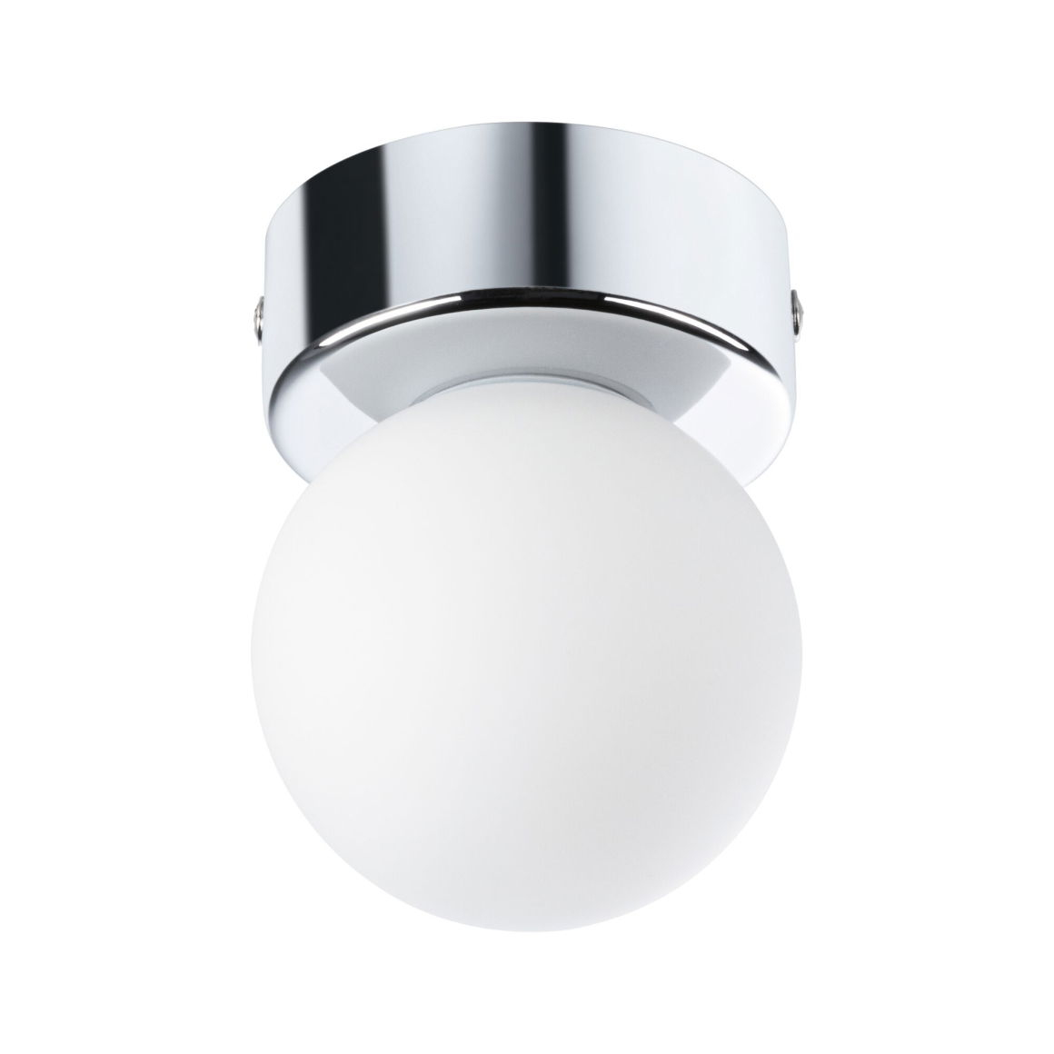 Eine runde weiße Lampe mit glänzendem Chromsockel, isoliert auf weißem Hintergrund.