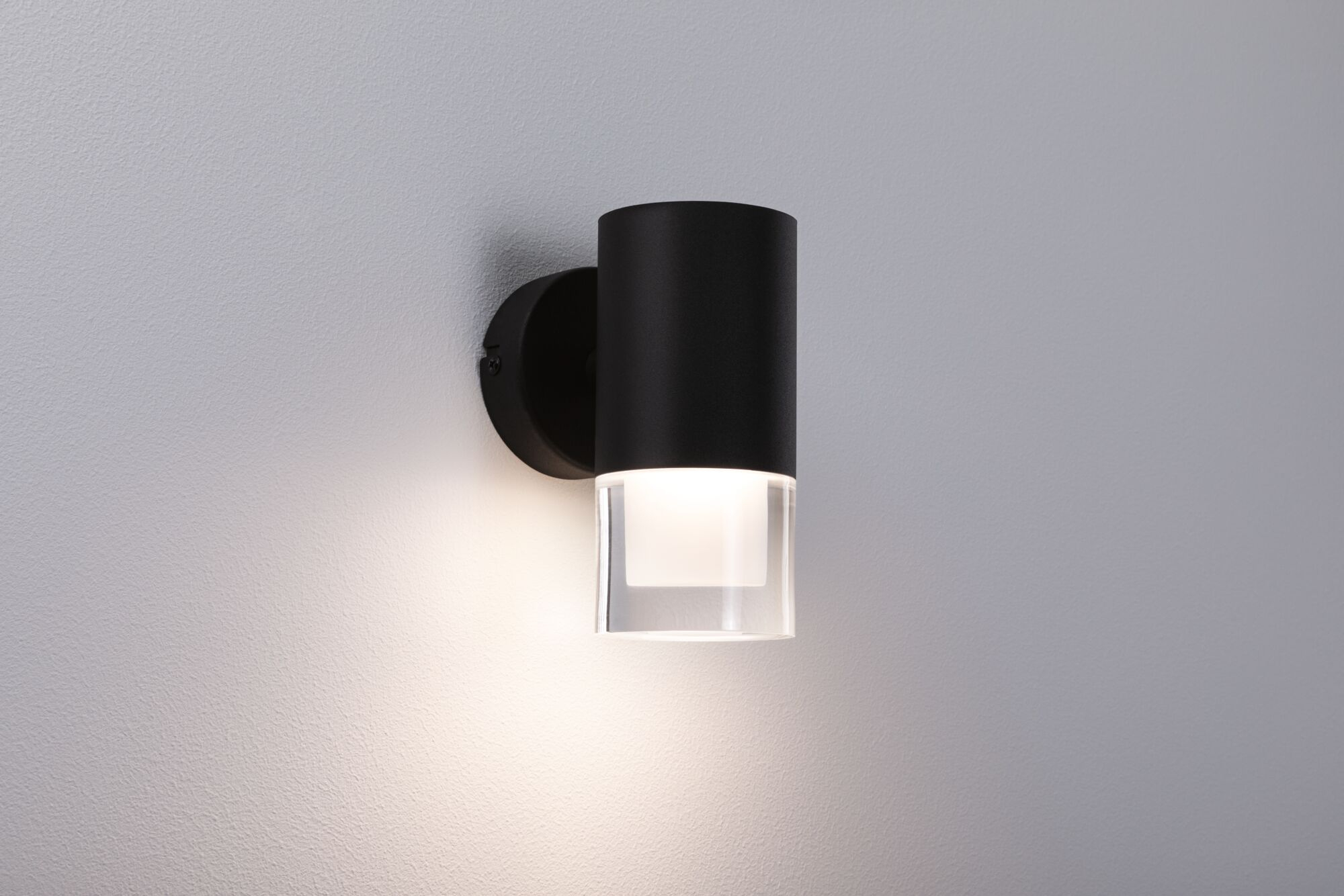Applique murale moderne noire avec abat-jour cylindrique et cylindre en verre.