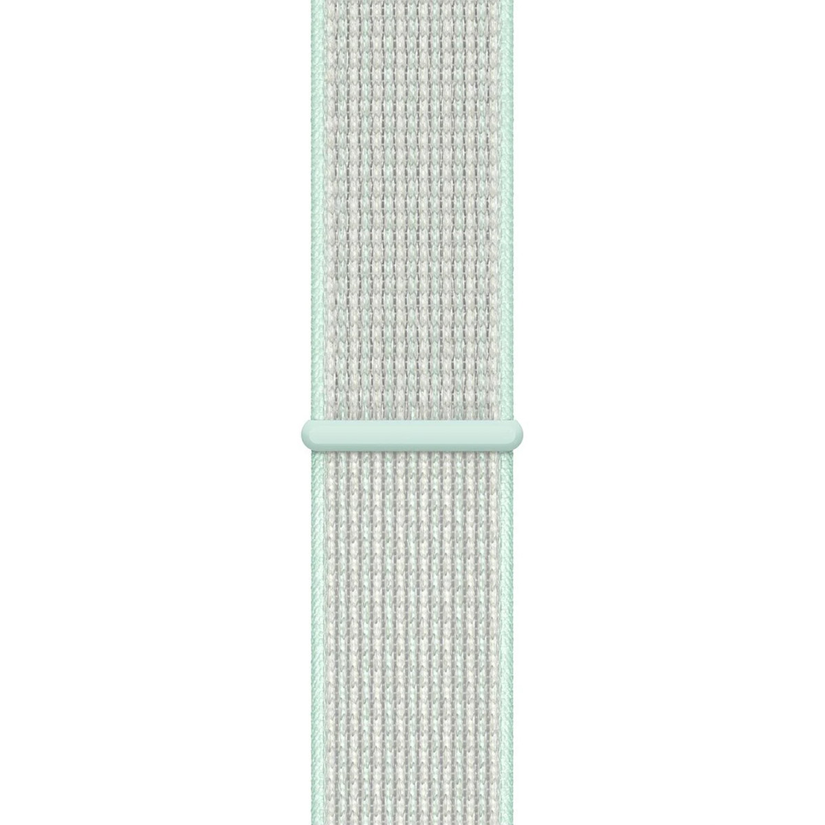 Un bracelet de montre tissé vert clair avec une boucle vert clair sur fond blanc.