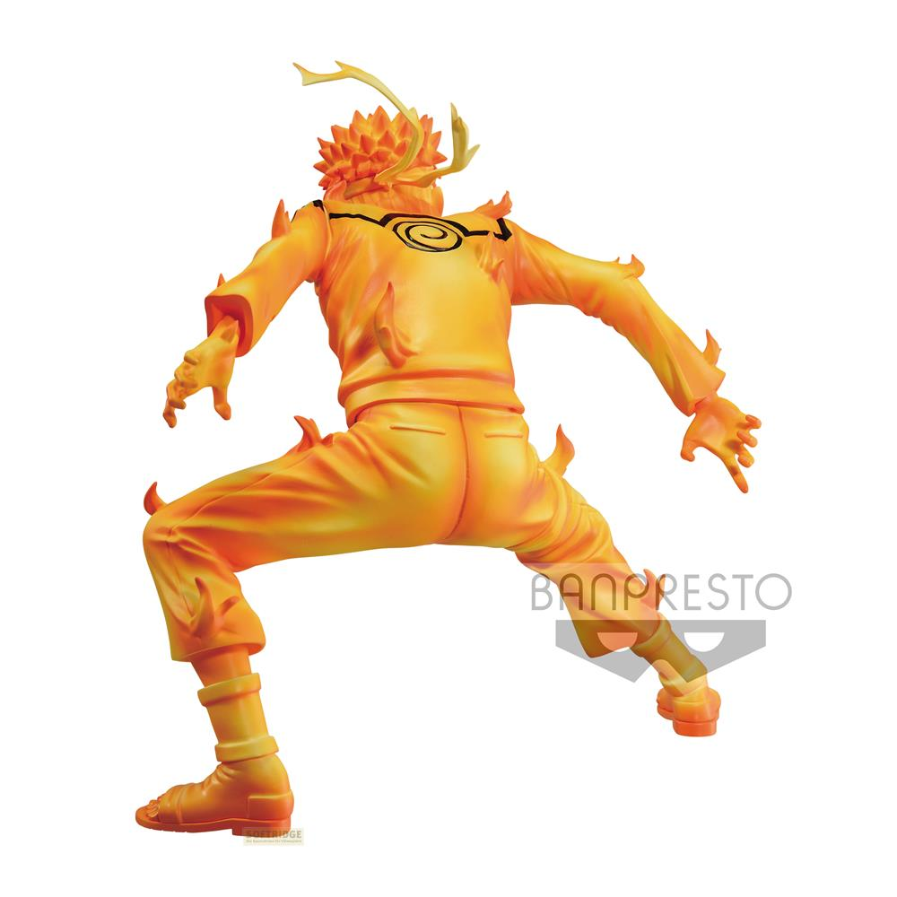 Una figura naranja en pose de batalla, con llamas y un patrón de remolino.