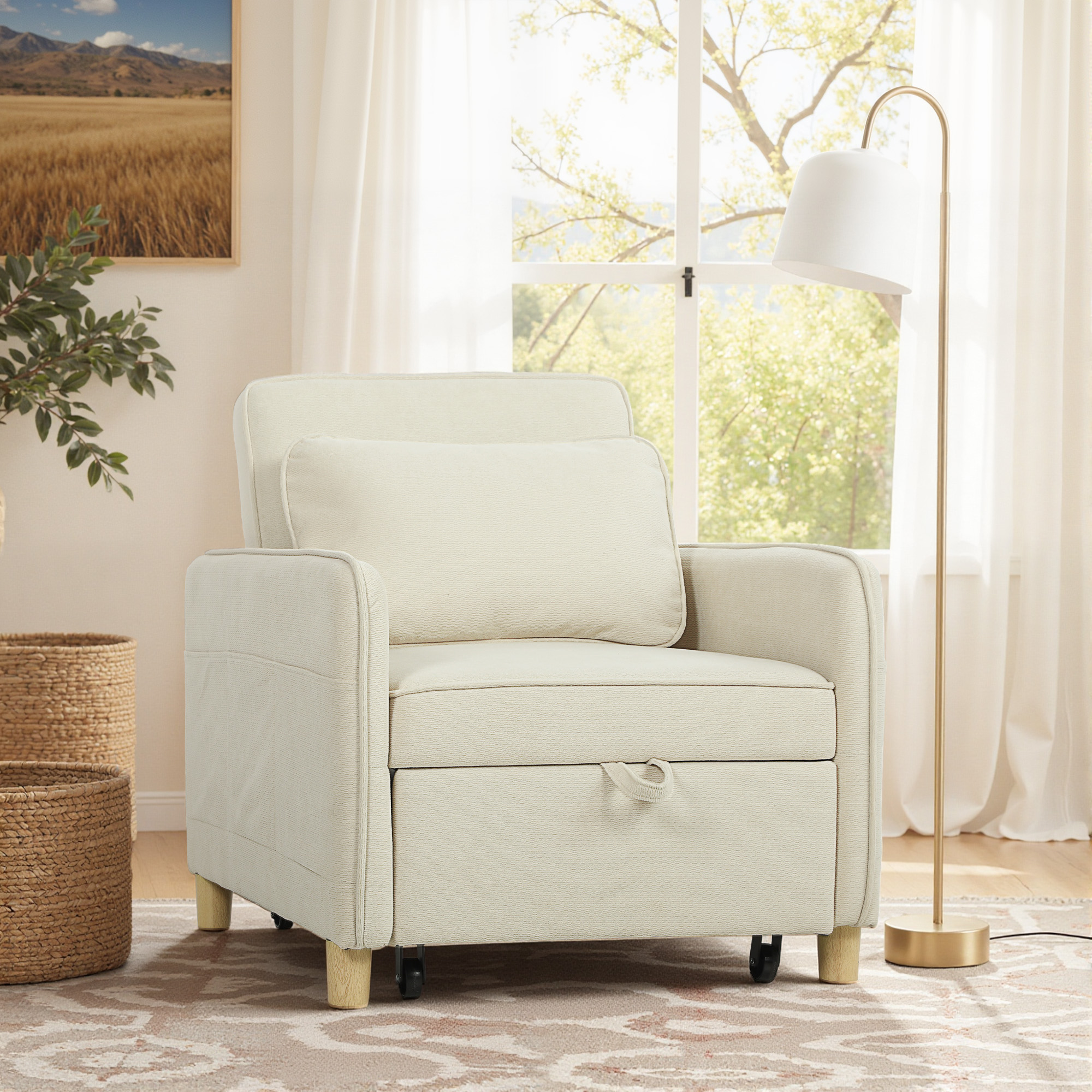 Un sillón beige con cojín frente a una ventana con cortinas.