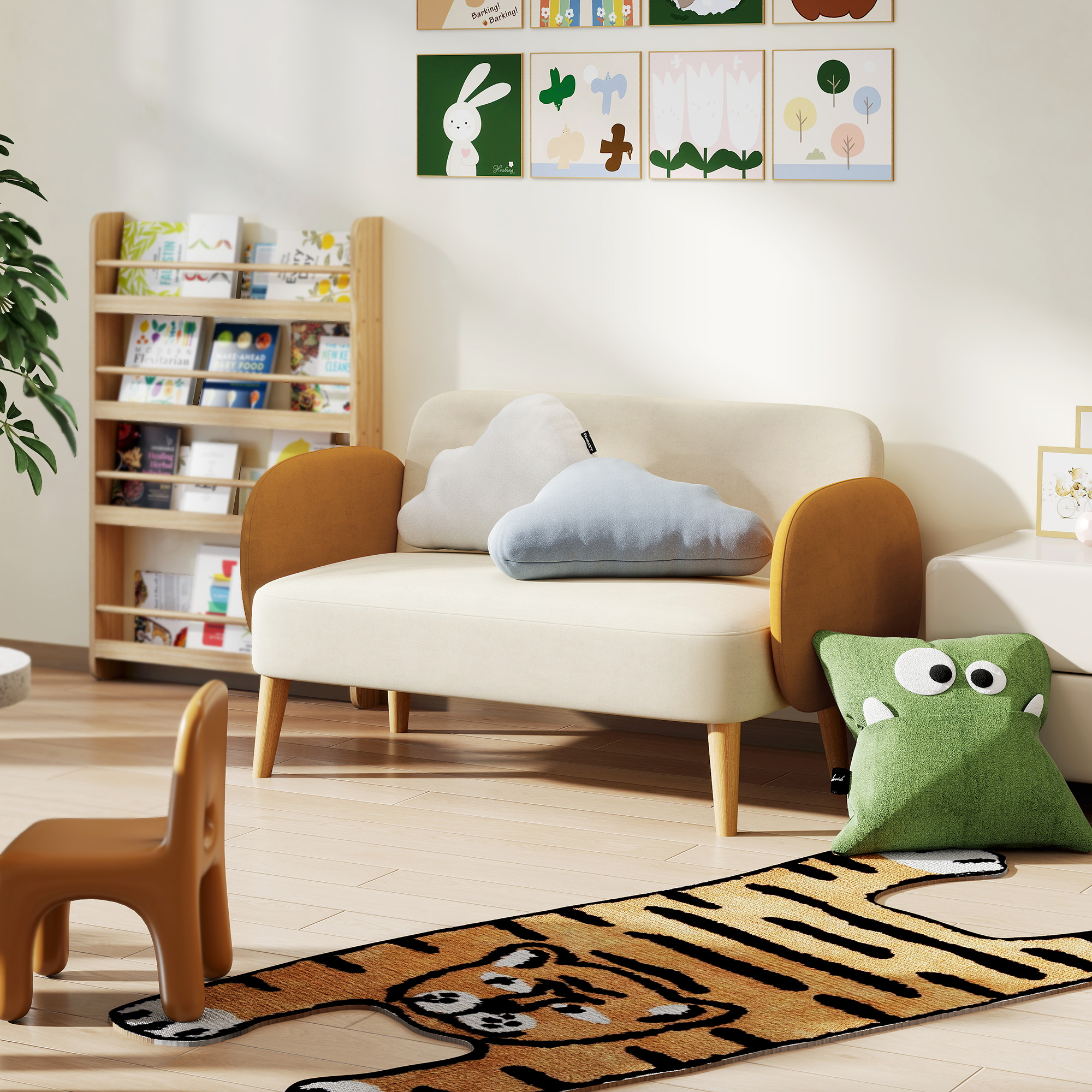 Una habitación luminosa con sofá, estantería y alfombra de tigre.
