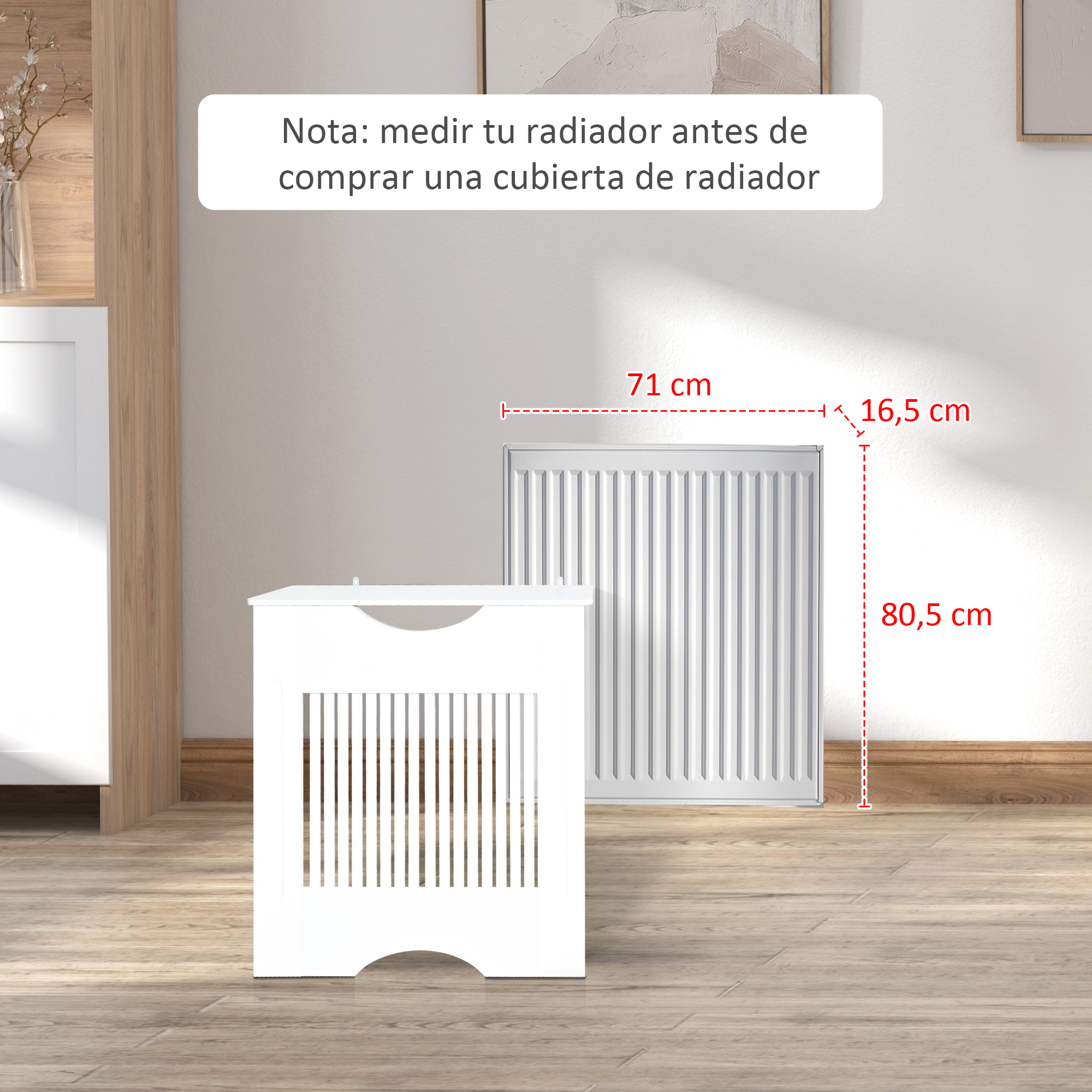 Funda blanca para radiador delante de un radiador. Se muestran las medidas.