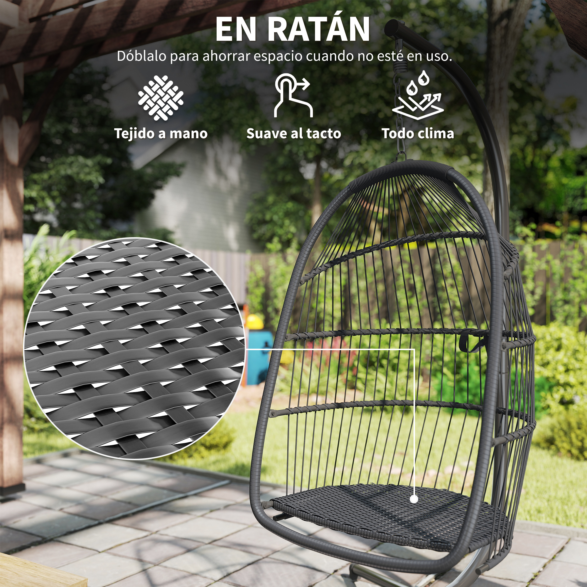 Una silla colgante de ratán oscura con primer plano de su tejido, al aire libre.