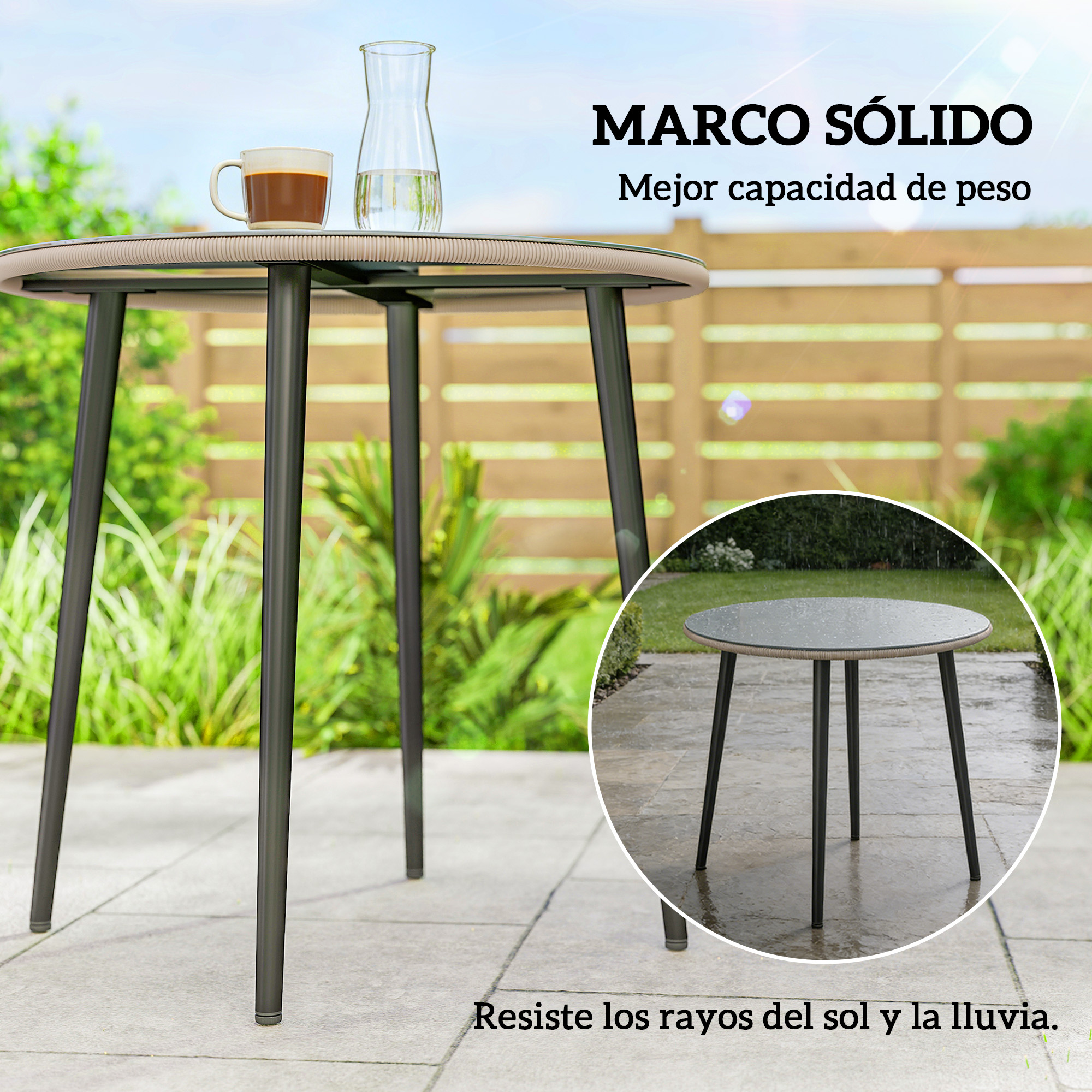 Una mesa redonda con tapa de cristal y patas metálicas está al aire libre.