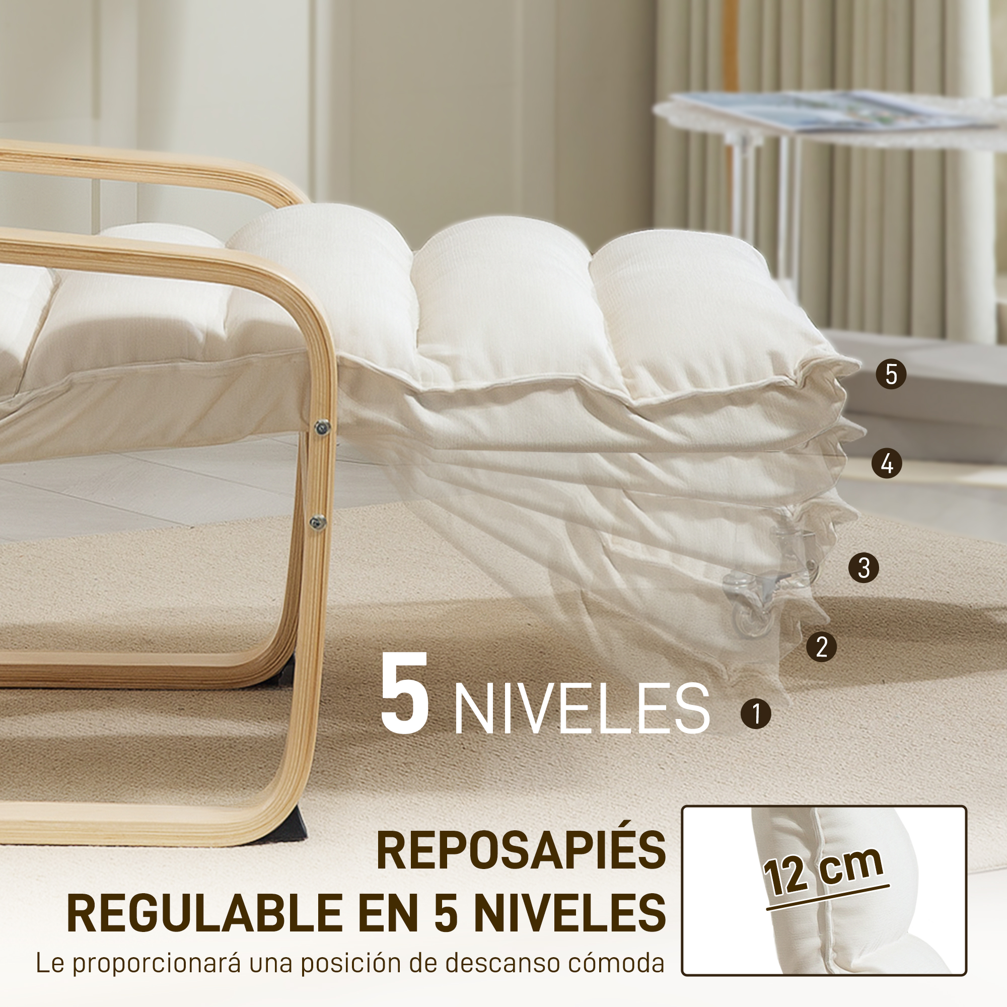 Un reposapiés regulable en 5 niveles, color crema, sobre alfombra.