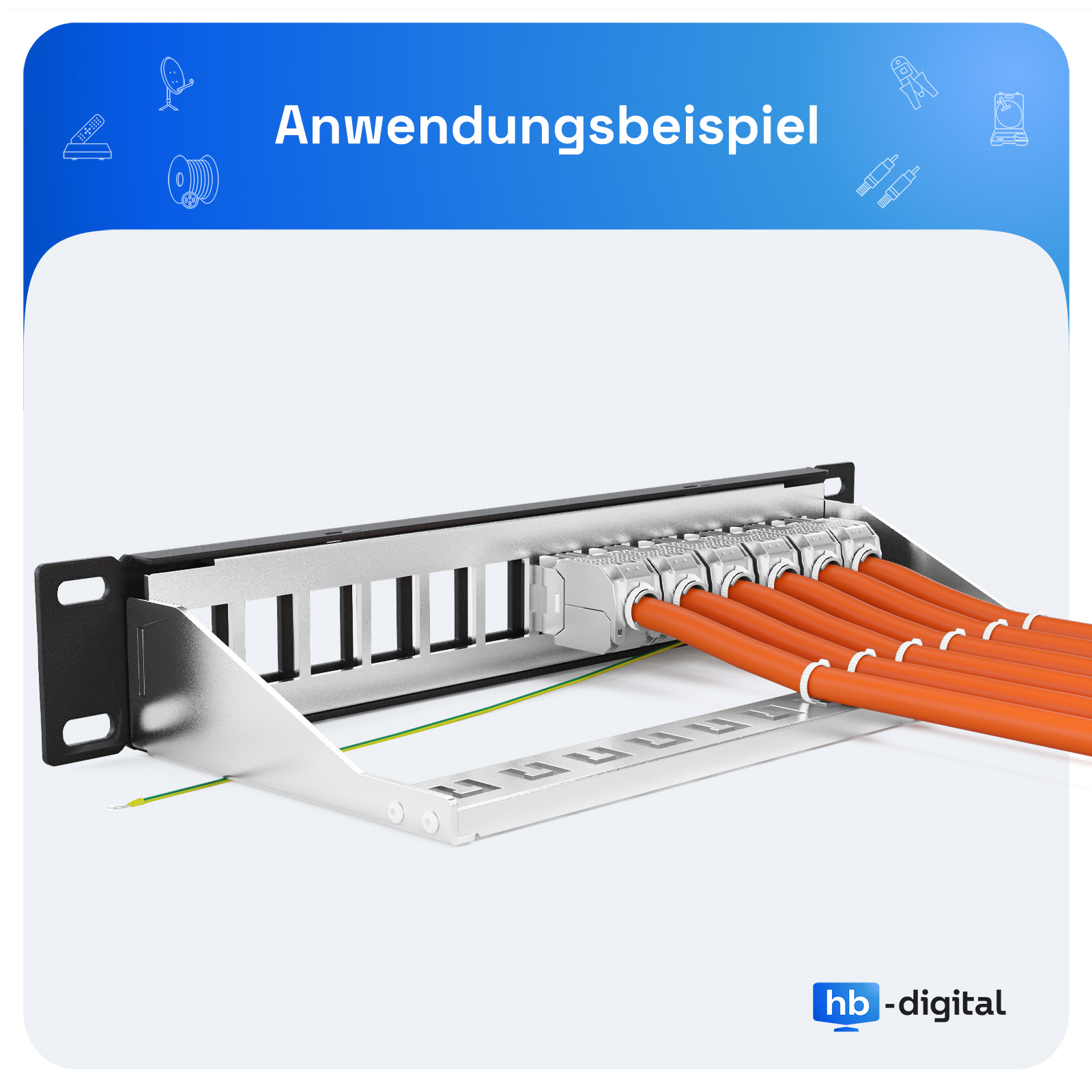 Netzwerk-Patchpanel mit orangefarbenen Kabeln und Erdungskabel.