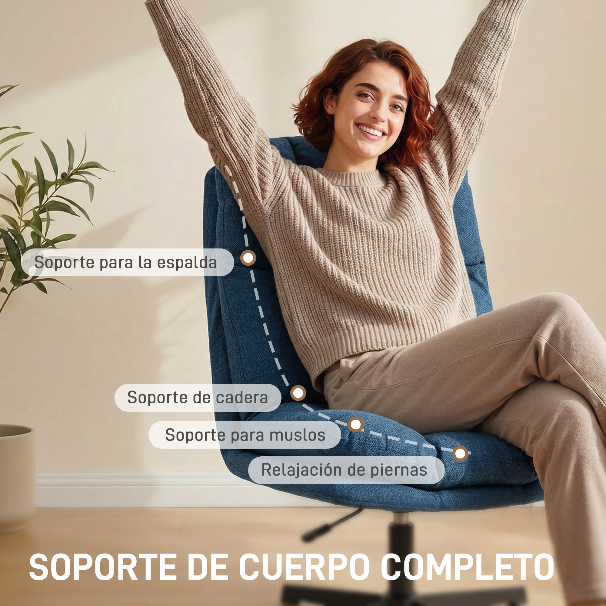 Mujer con brazos en alto sentada en silla azul. Fondo neutro.