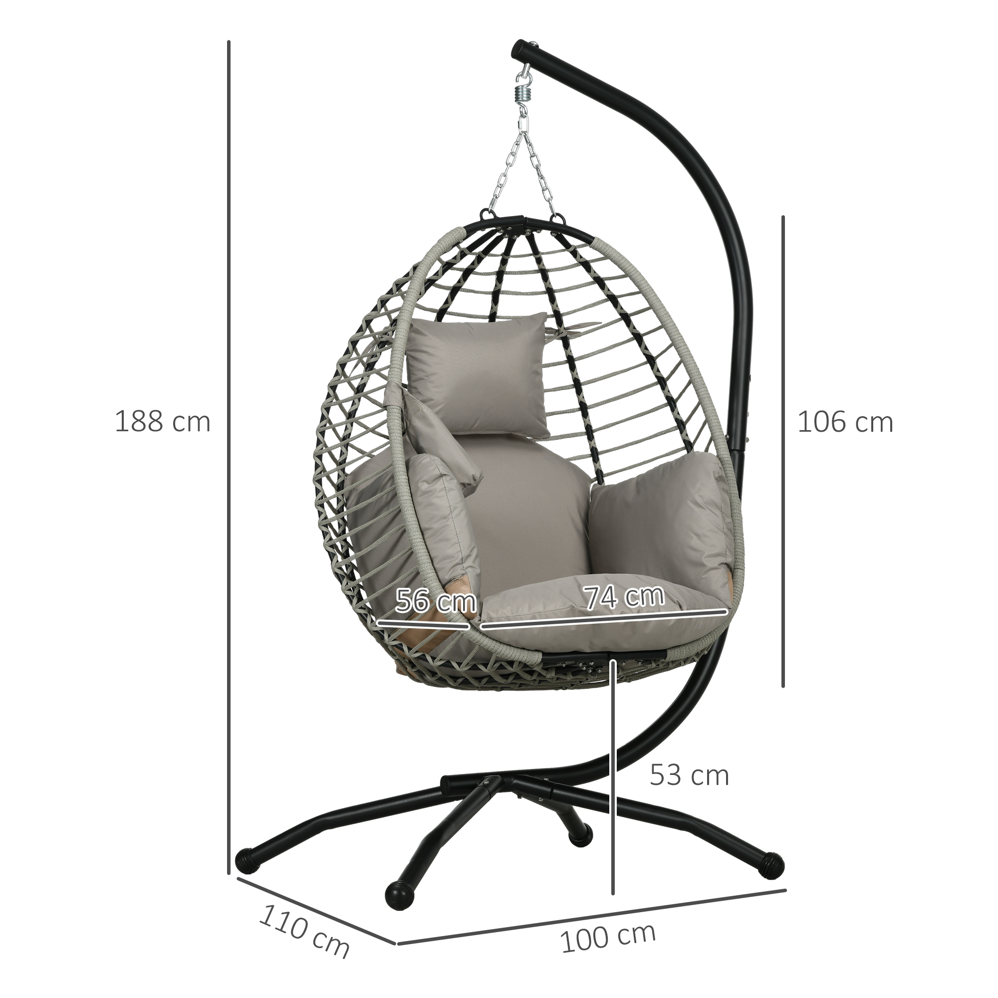 Un sillón colgante de mimbre gris con cojines sobre soporte de metal negro.
