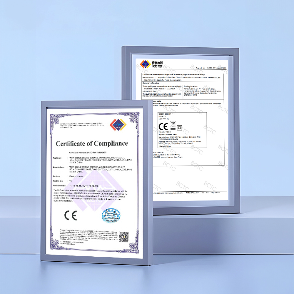 Due certificati, uno intitolato 'Certificato di Conformità', l'altro un rapporto di prova.
