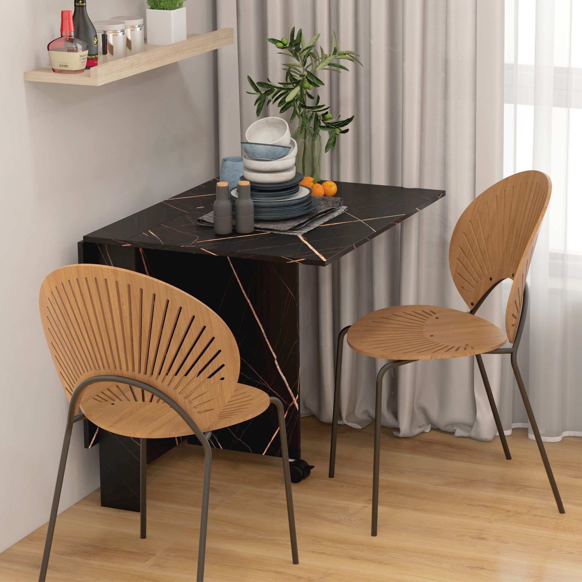 Una mesa de mármol negro con vajilla, dos sillas de madera y una ventana con cortinas.