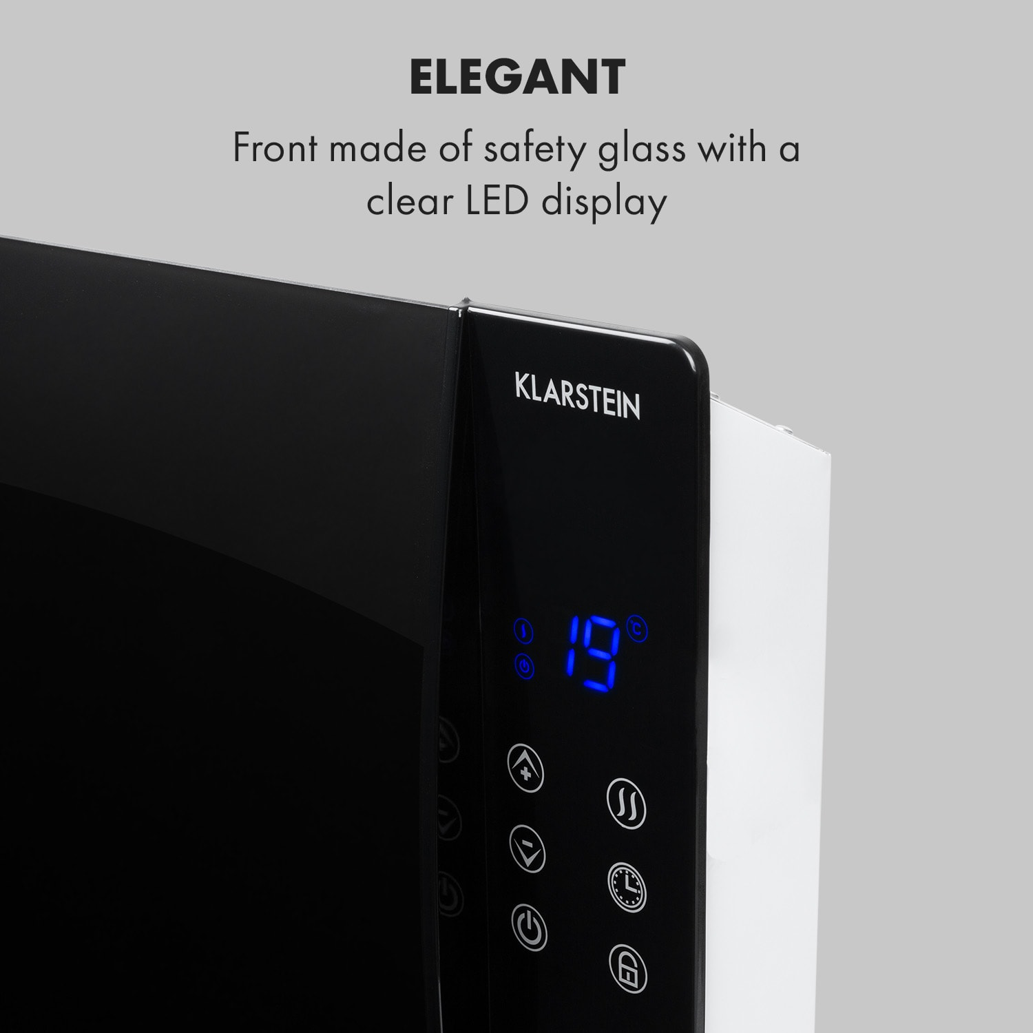 Primo piano di un microonde nero con porta in vetro e comandi touch. Il display a LED mostra 19.