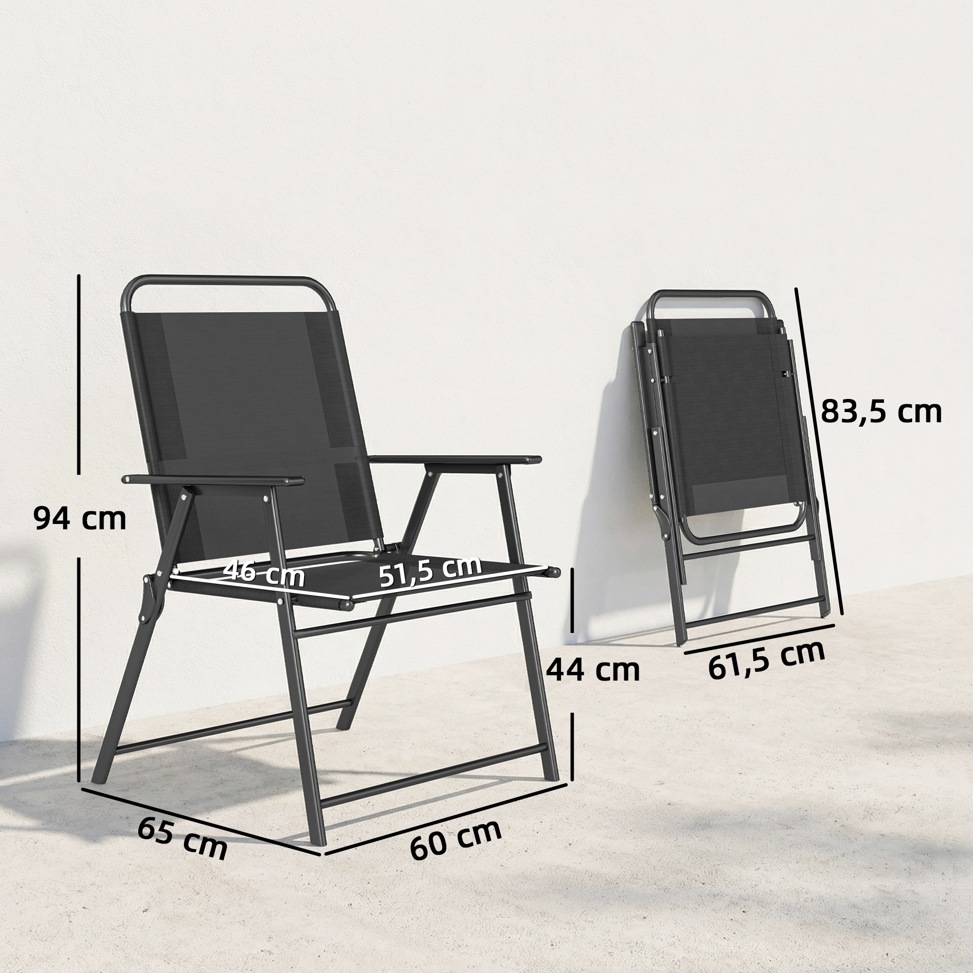 Dos sillas plegables negras contra una pared blanca con dimensiones.
