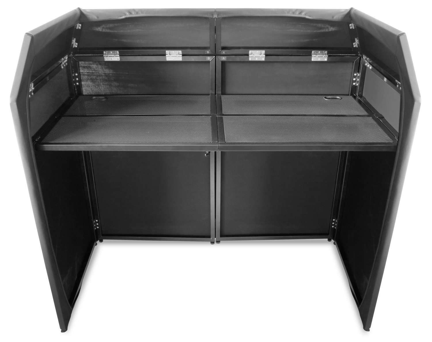 Una cabina de DJ negra plegable con varios niveles y superficies de malla metálica.