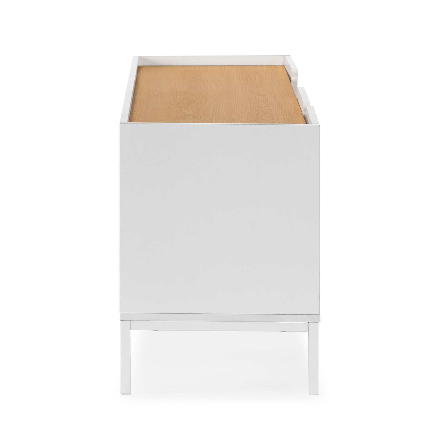 Un gabinete blanco con tapa de madera, sobre patas metálicas delgadas.