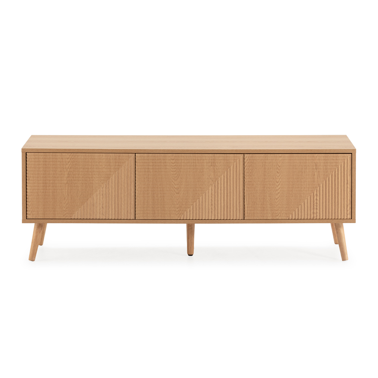 Un aparador de madera marrón claro con tres puertas y patas anguladas.