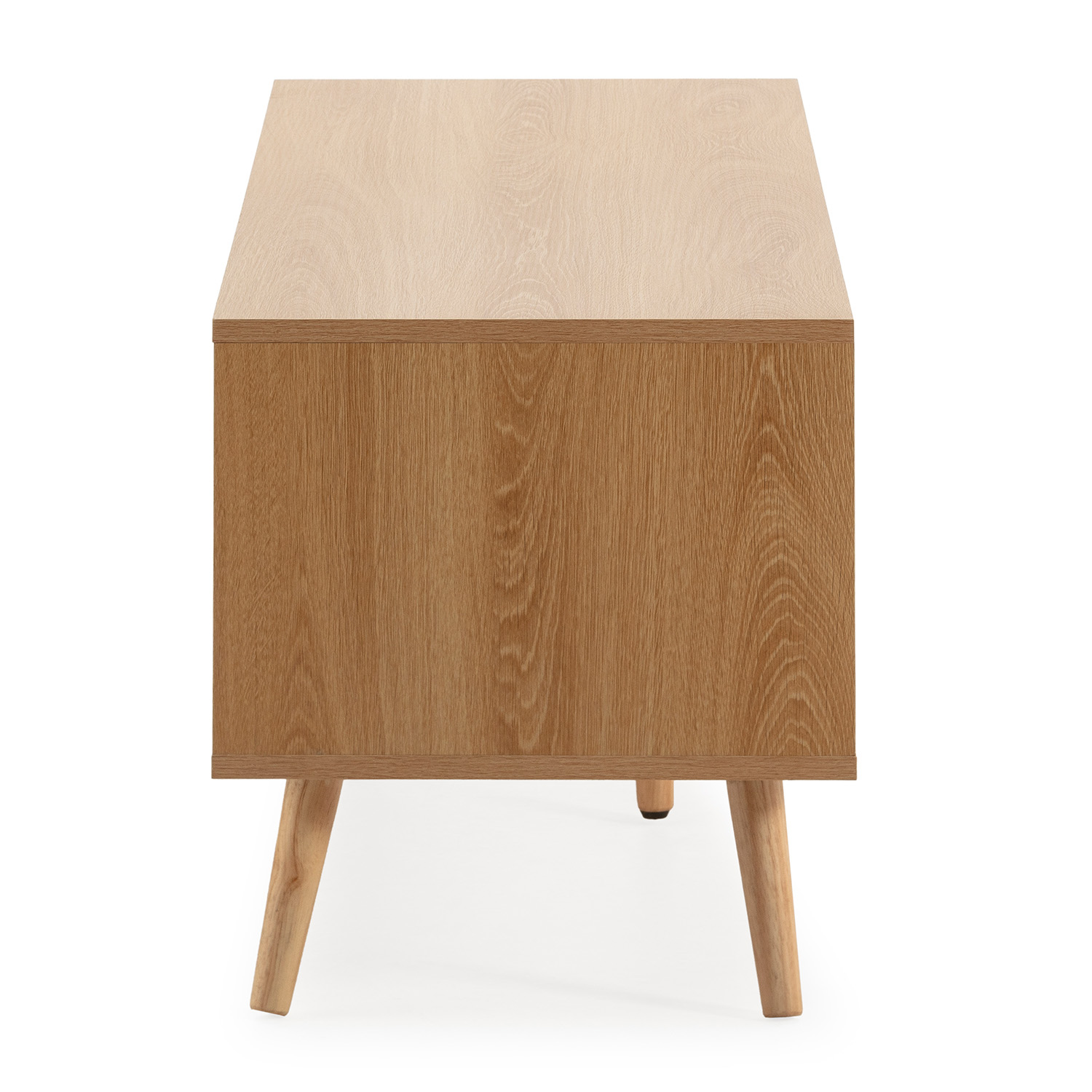 Un mueble de madera con cuatro patas sobre fondo blanco.