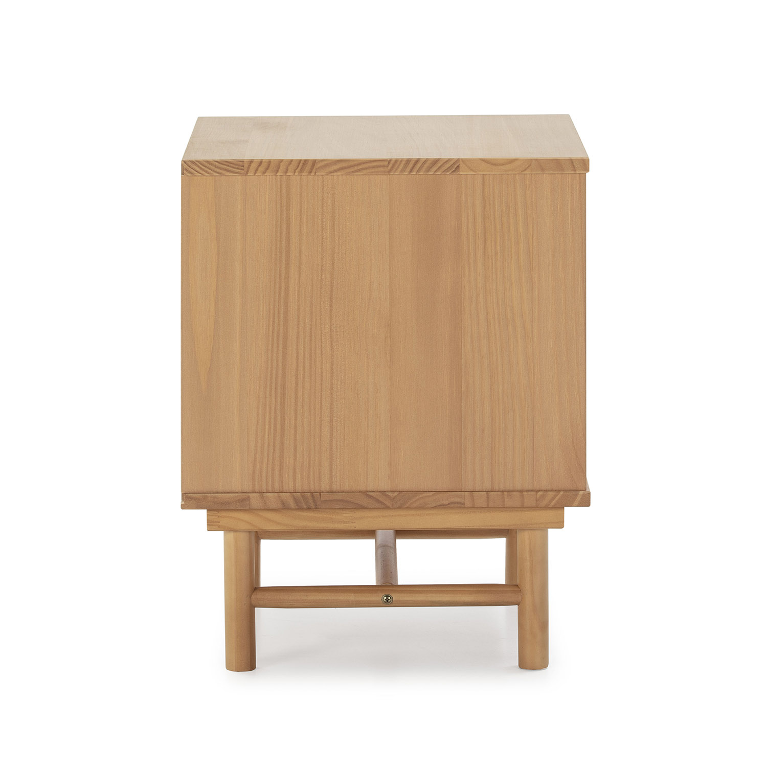 Un cubo de madera marrón claro sobre cuatro patas delgadas, sobre fondo blanco.