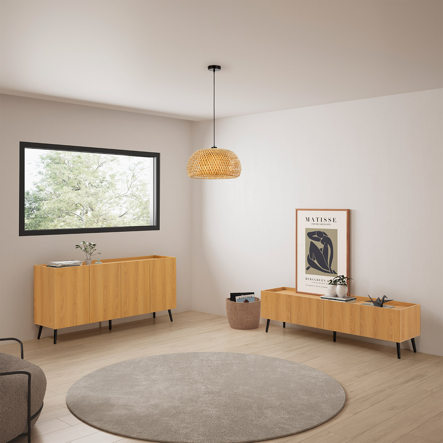 Una sala de estar moderna con muebles de madera, una ventana grande y una alfombra redonda.