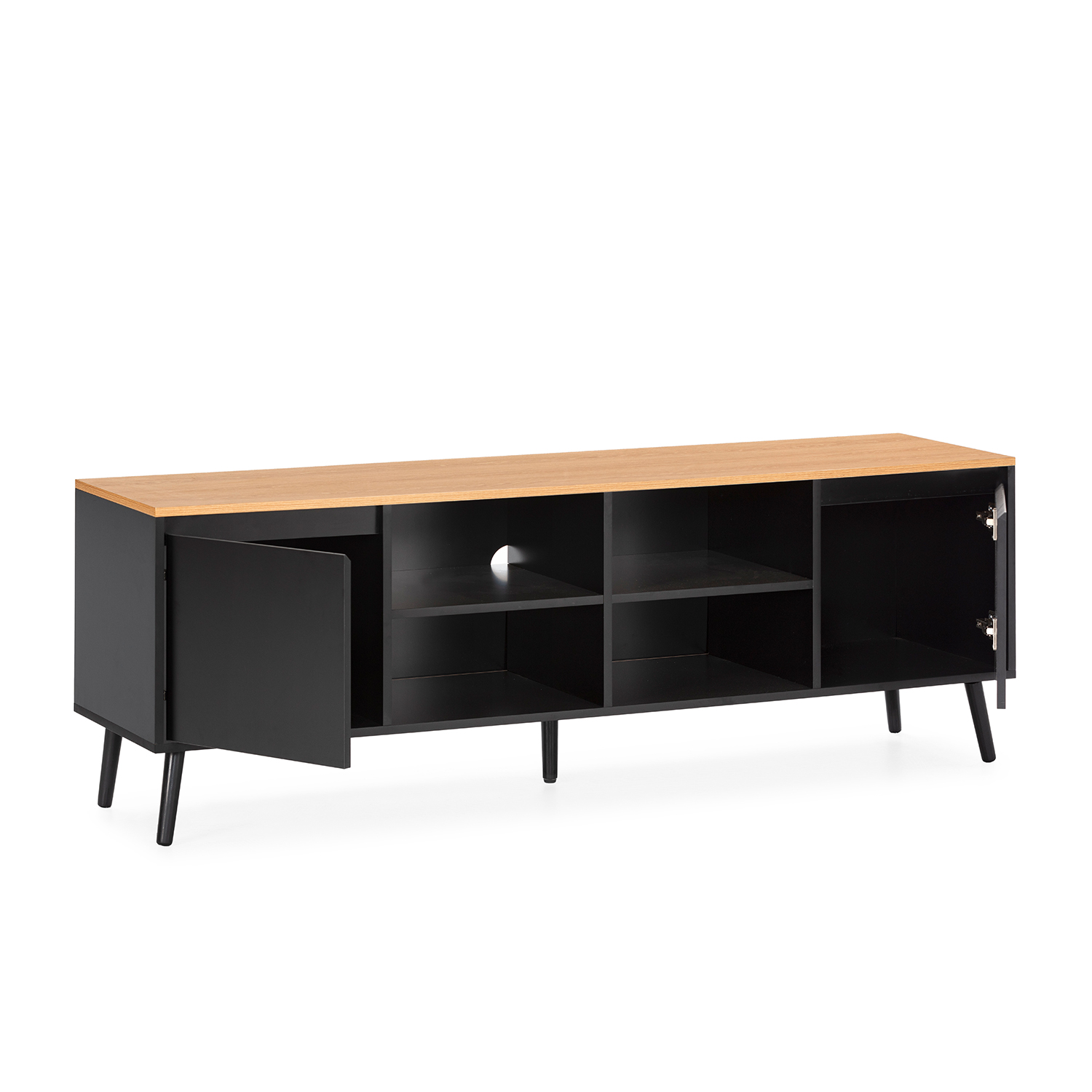 Mueble de TV negro con compartimentos abiertos y una puerta abierta, sobre cuatro patas.