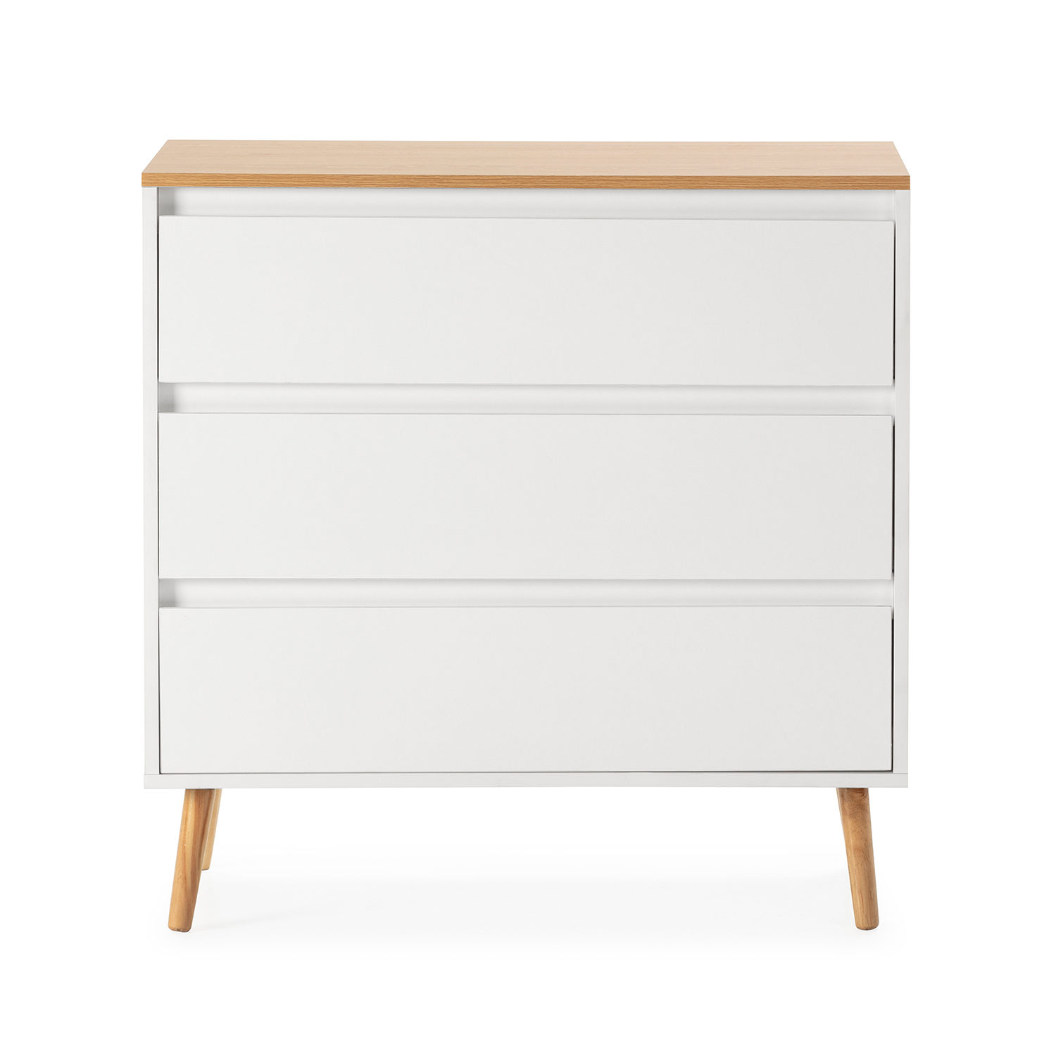 Una cómoda blanca con tres cajones y una tapa de madera clara, apoyada sobre cuatro patas de madera inclinadas sobre un fondo blanco.