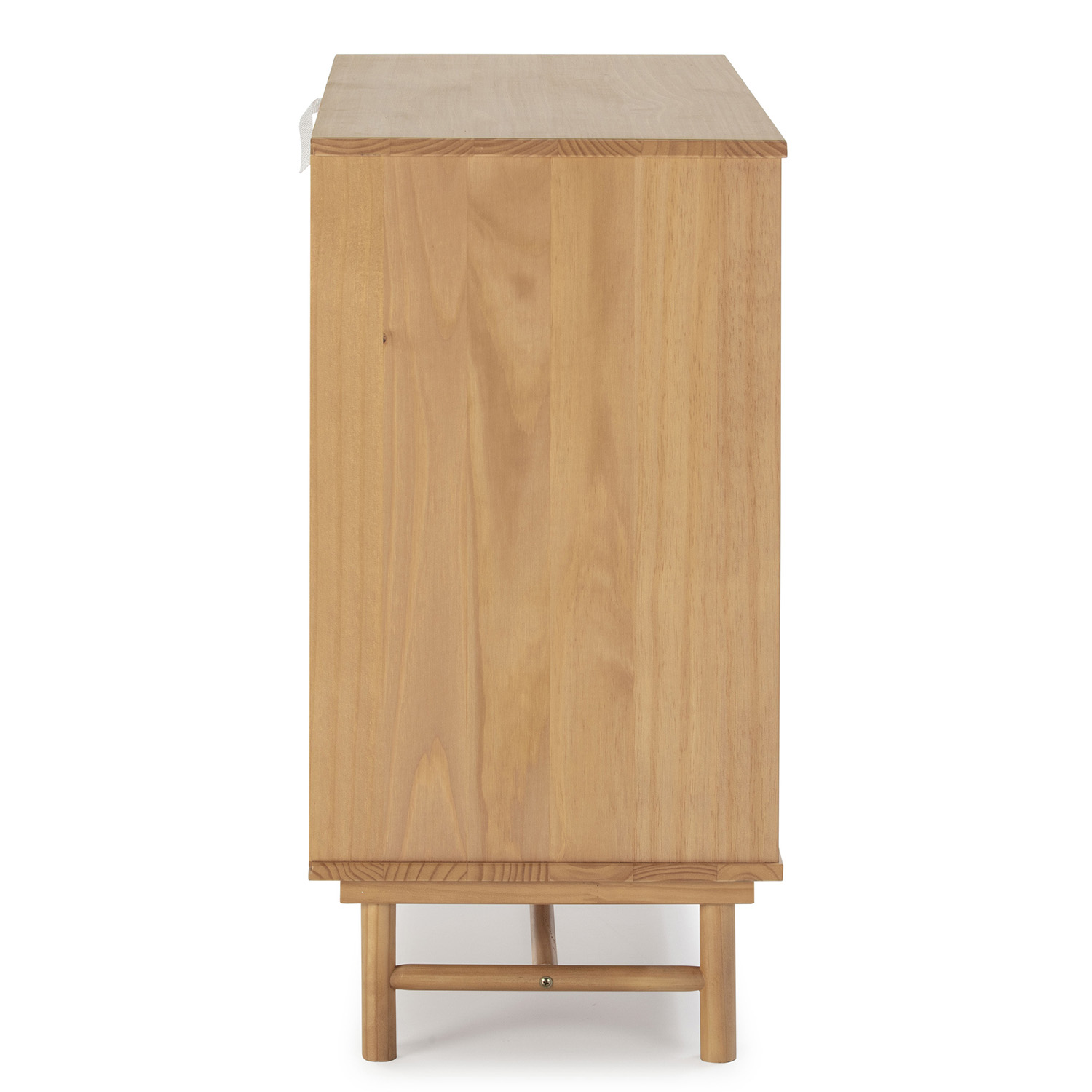 Un armario de madera sobre patas, visto de lado.