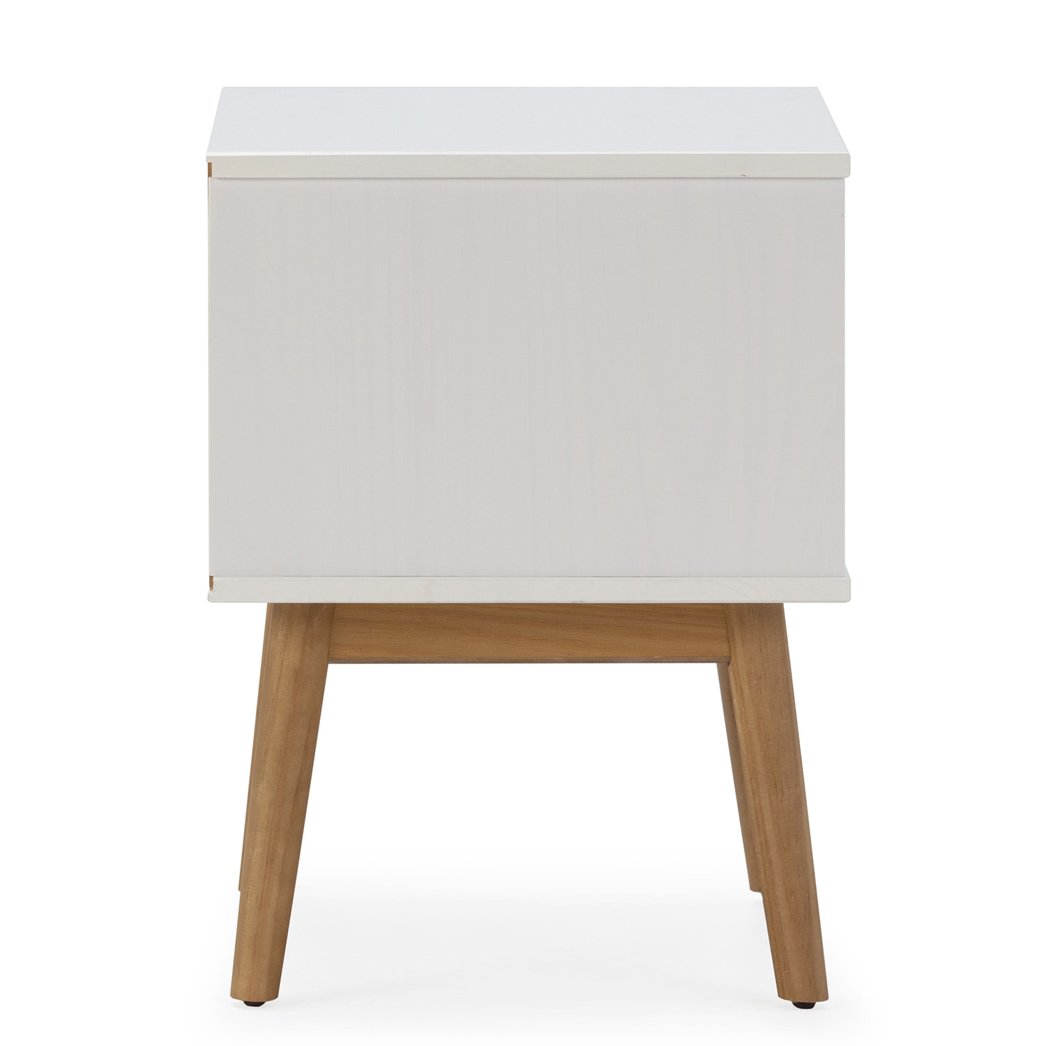 Una mesita de noche blanca moderna con patas de madera en ángulo. Líneas limpias, diseño minimalista.