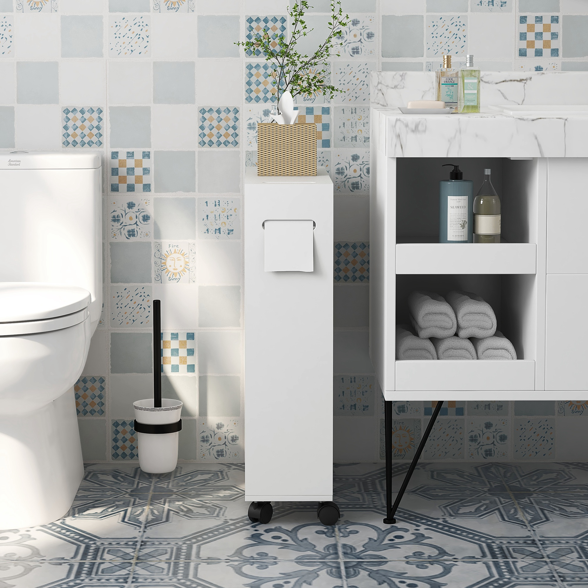 Un inodoro blanco, un estrecho mueble blanco con ruedas, un mueble de baño con estantes.