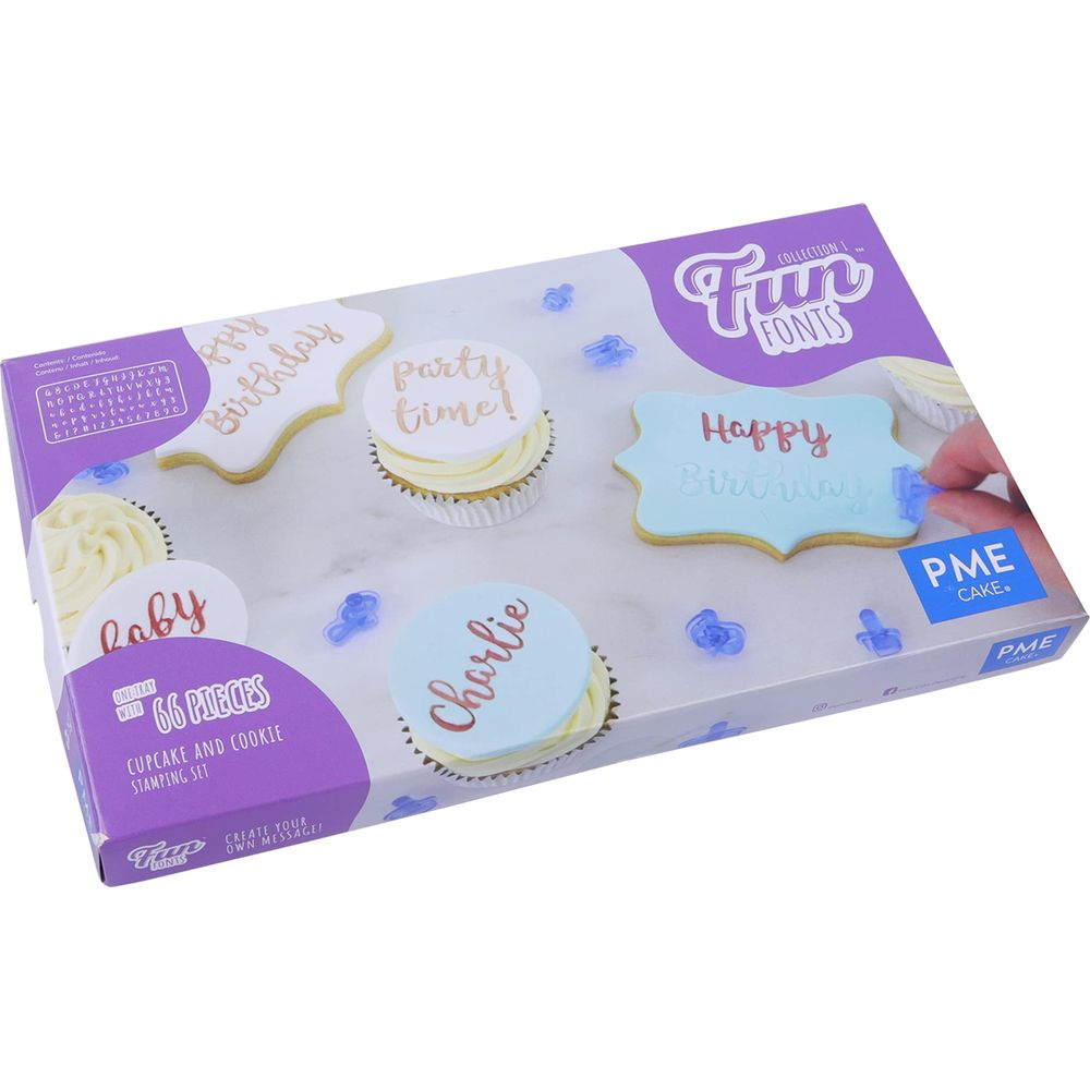Verpackung für PME Fun Fonts Stempelset mit verzierten Cupcakes und Keksen.