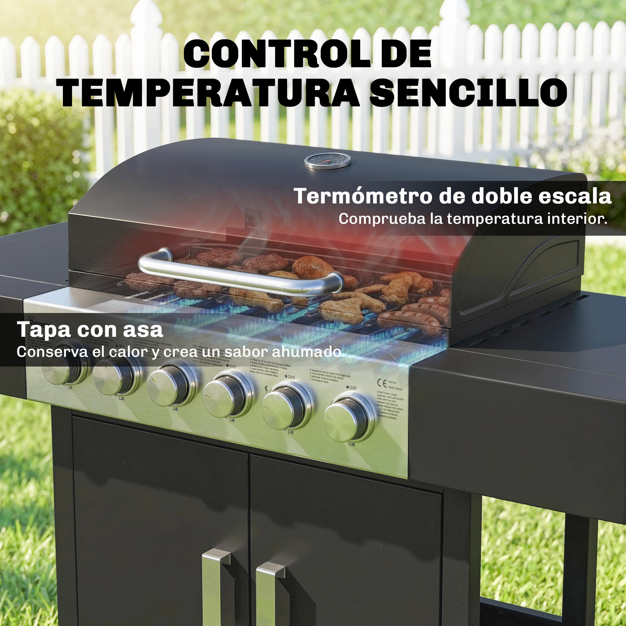 Una parrilla negra con la tapa abierta, cocinando carne sobre llamas, en un patio.