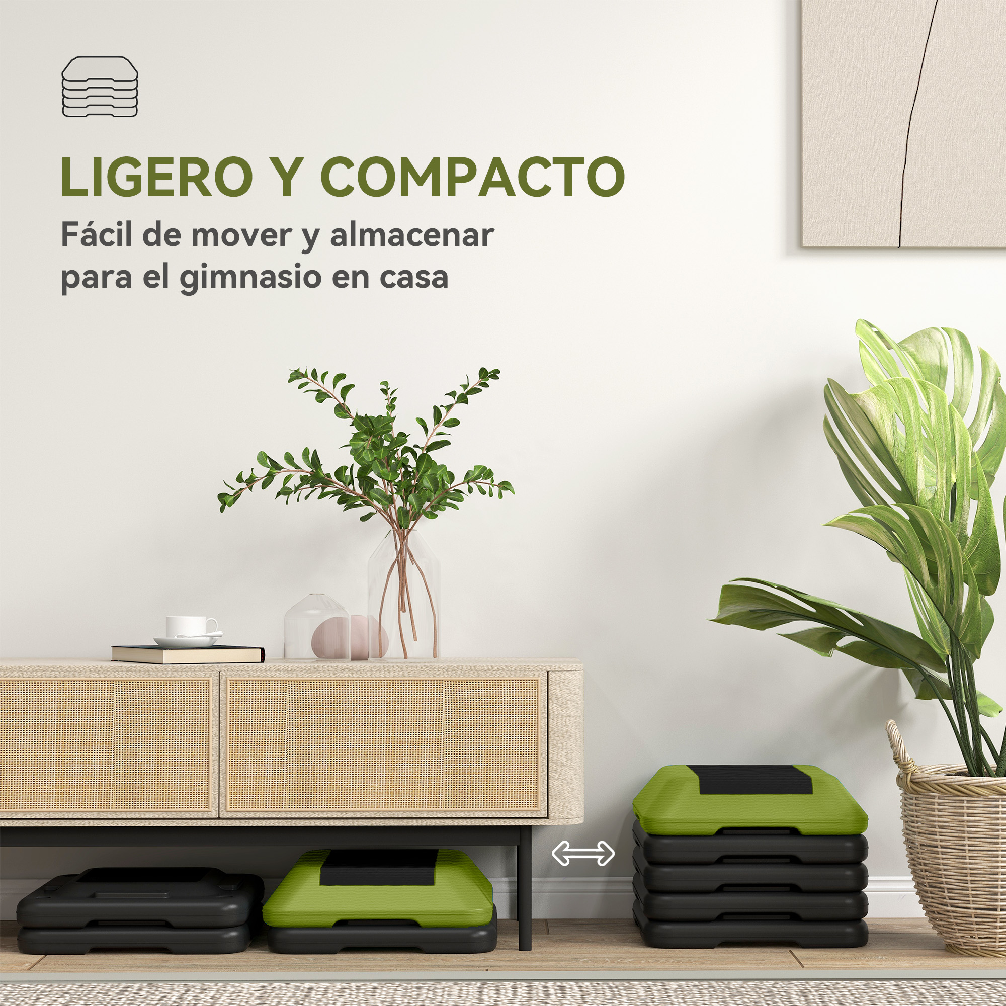 Plataformas de step aeróbico verdes y negras apiladas junto a una planta en maceta.