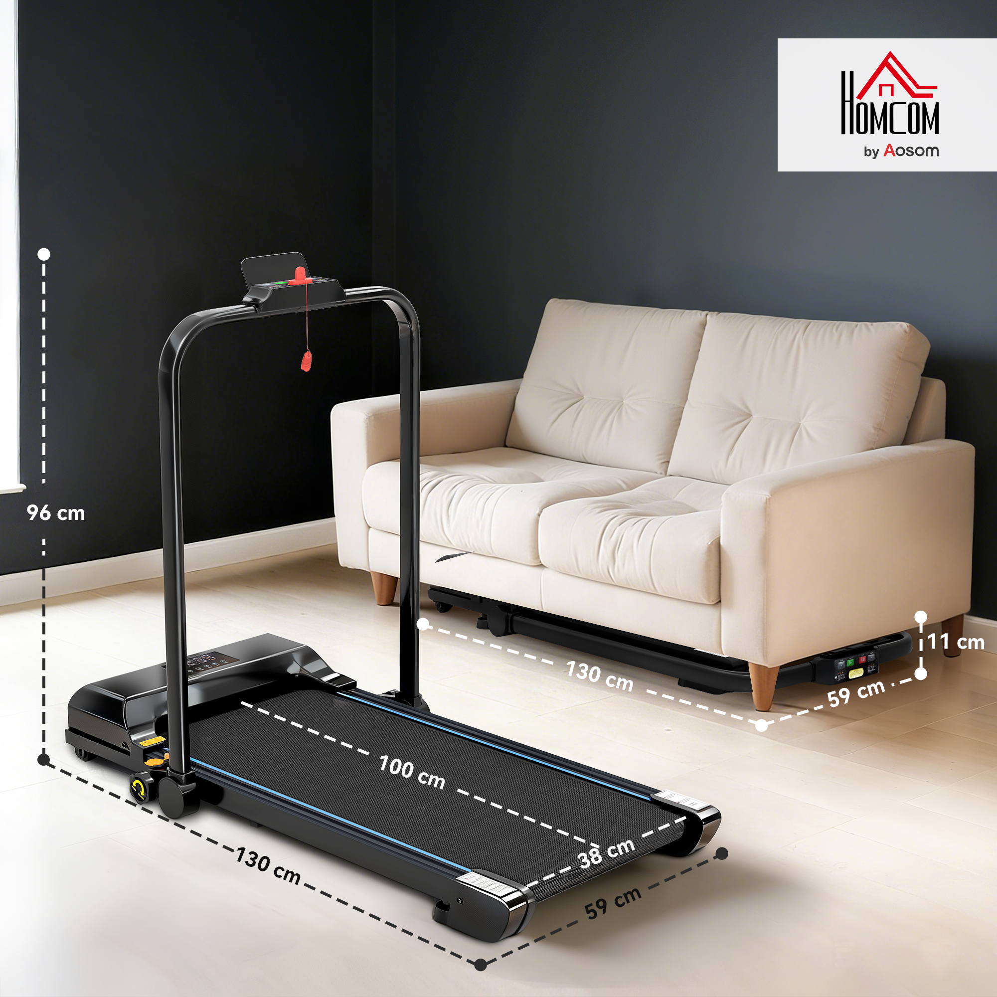 Cinta de correr negra junto a un sofá beige en una habitación.